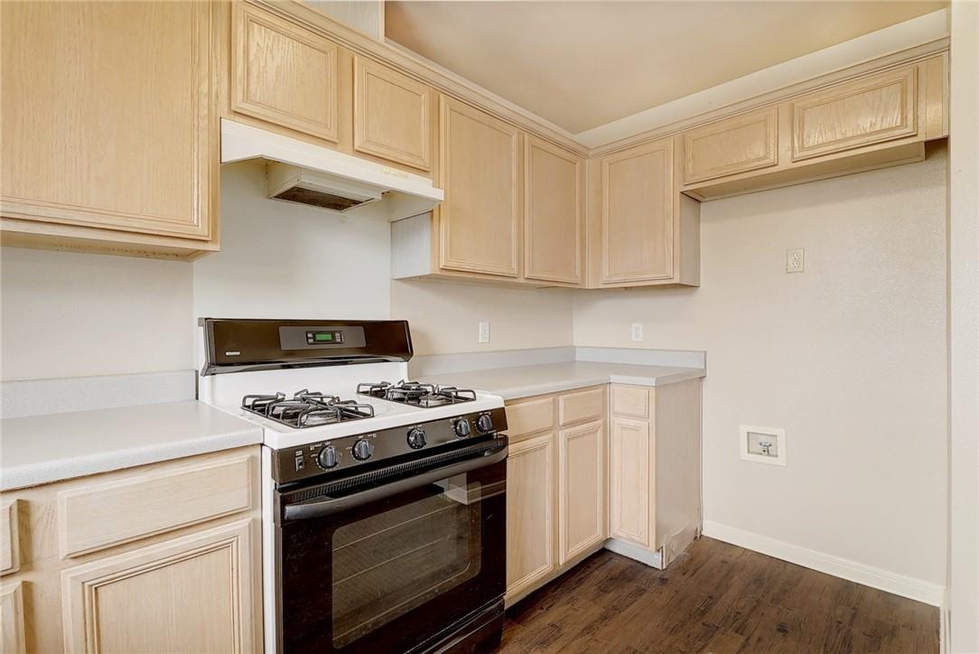 202 Quail Cir, Hutto, TX 78634