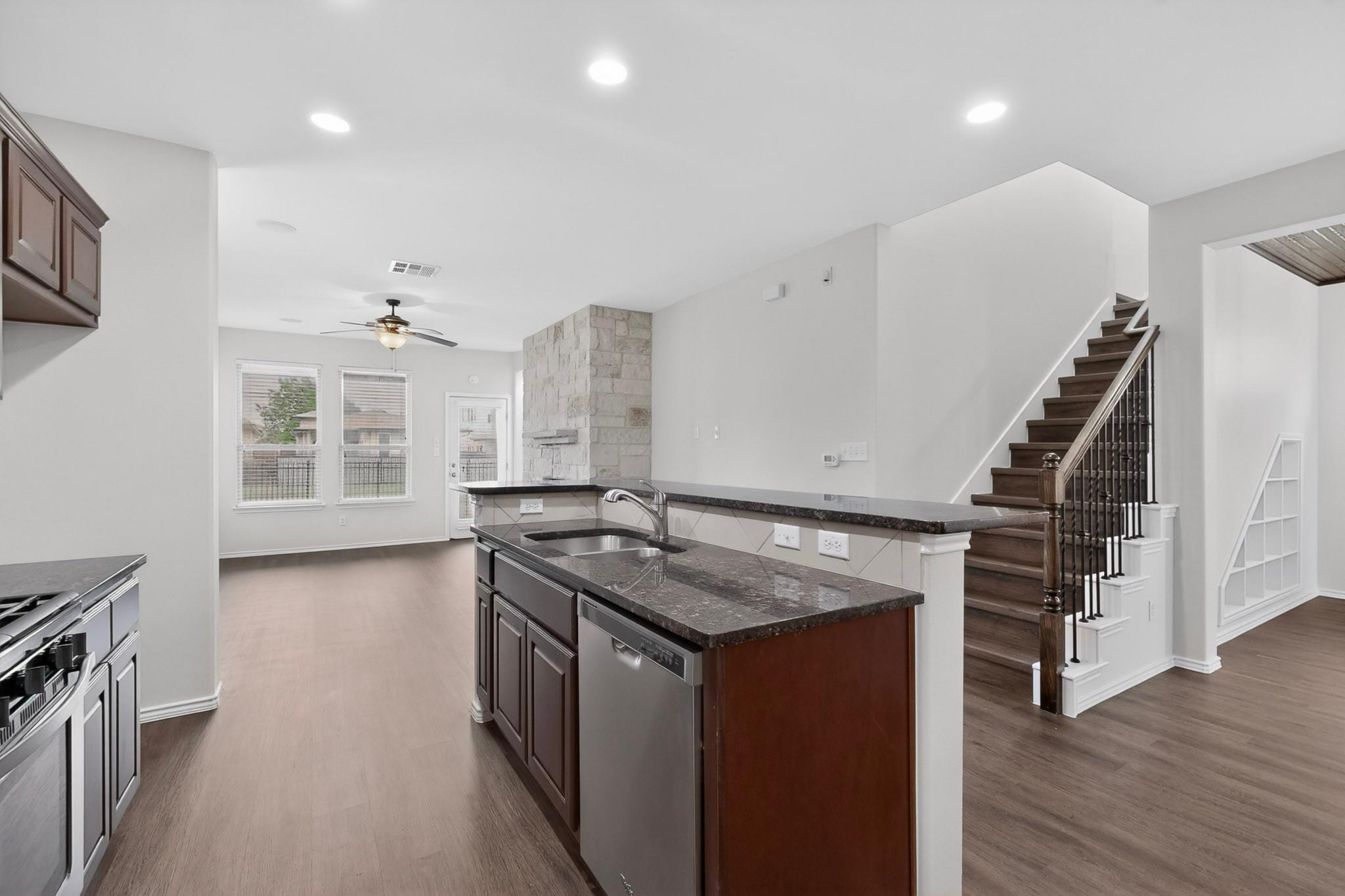 5417 Kara Dr, Austin, TX 78744
