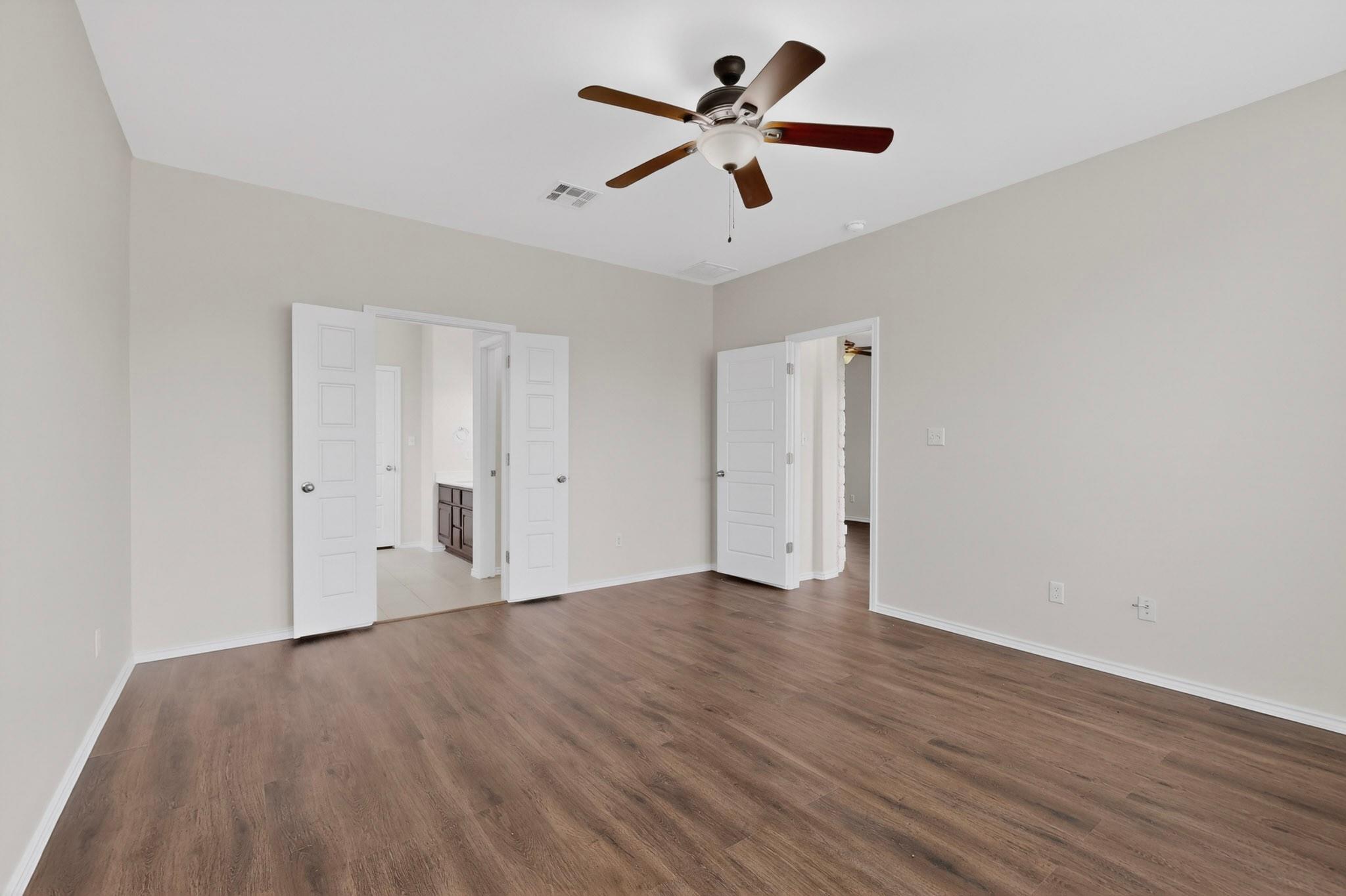 5417 Kara Dr, Austin, TX 78744