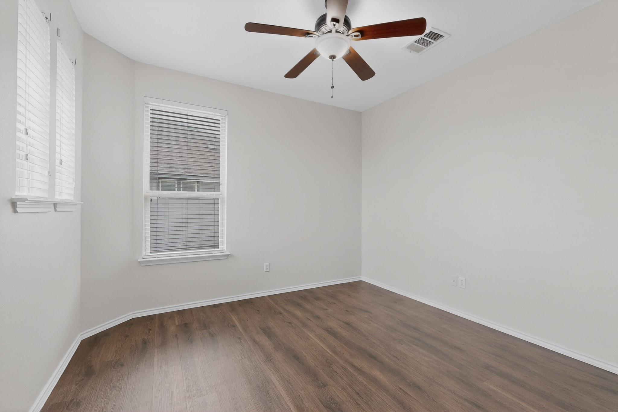 5417 Kara Dr, Austin, TX 78744