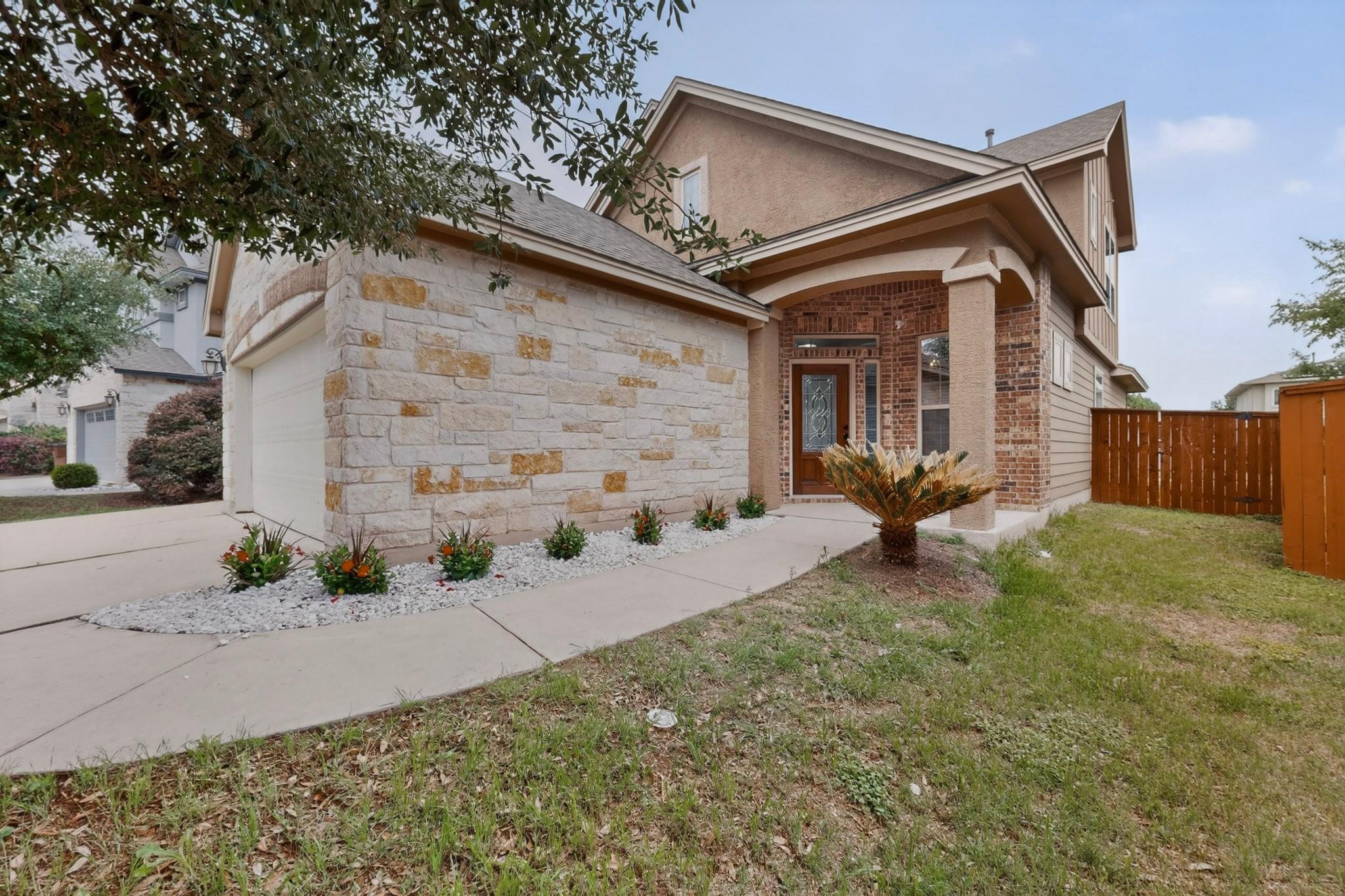 5417 Kara Dr, Austin, TX 78744