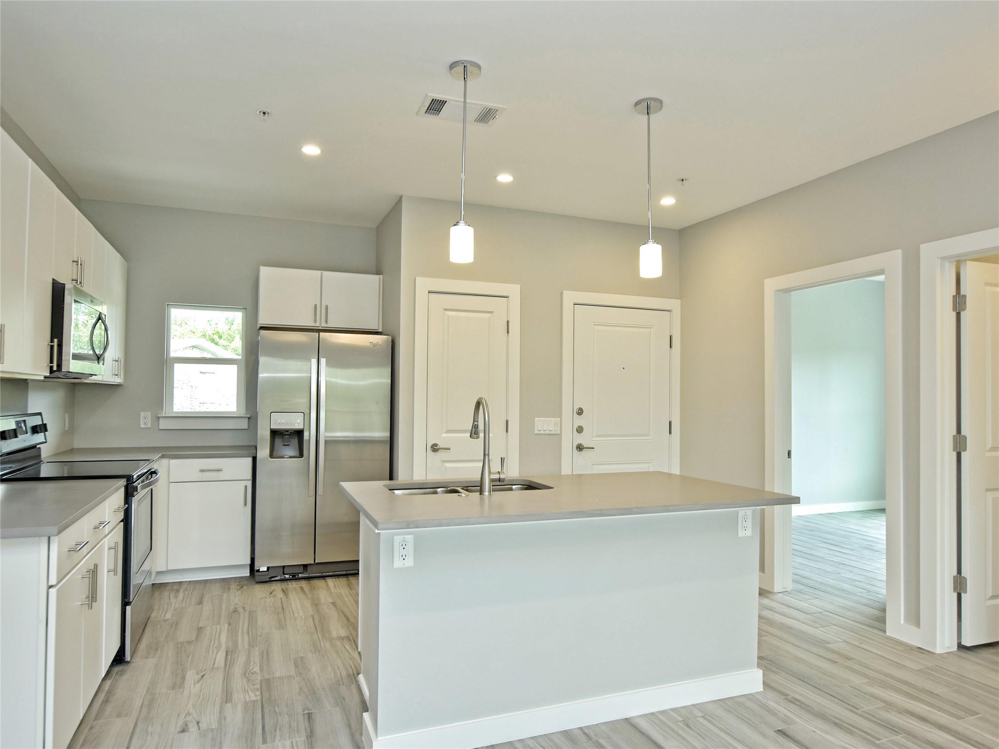 102 Blue Ridge Trl # 5, West Lake Hills, TX 78746