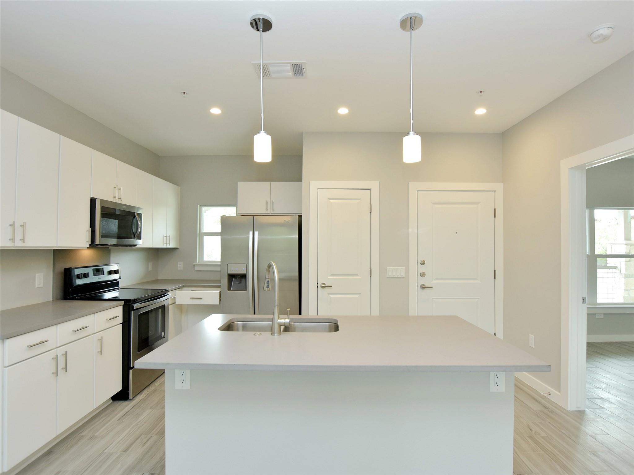 102 Blue Ridge Trl # 5, West Lake Hills, TX 78746