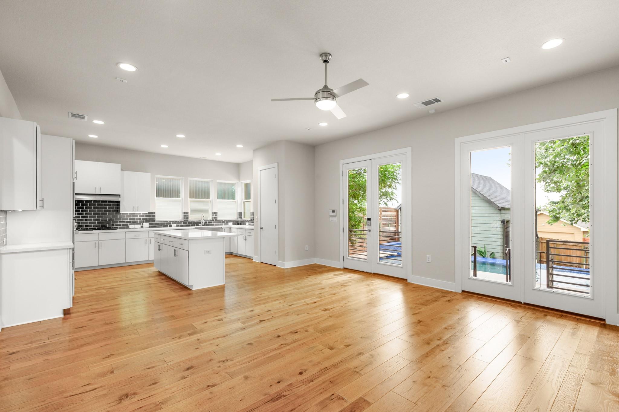 6020 Seville Dr, Austin, TX 78724