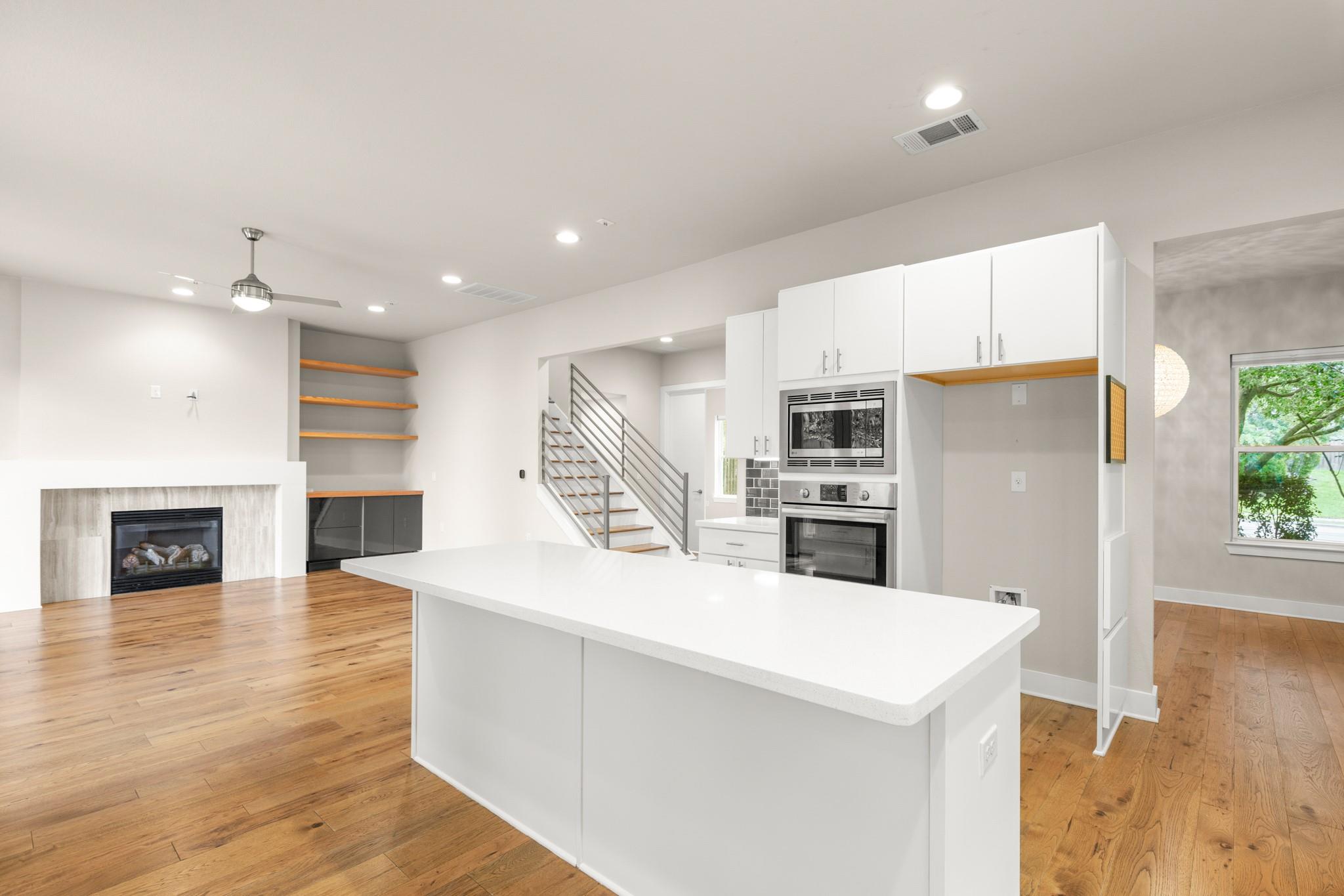 6020 Seville Dr, Austin, TX 78724