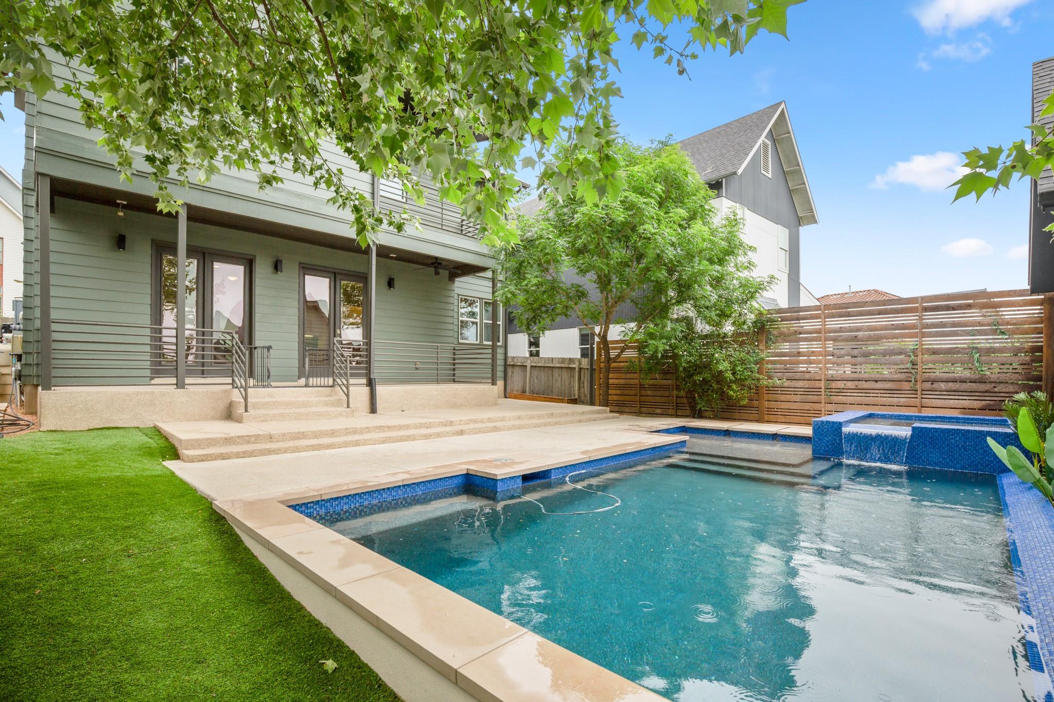6020 Seville Dr, Austin, TX 78724