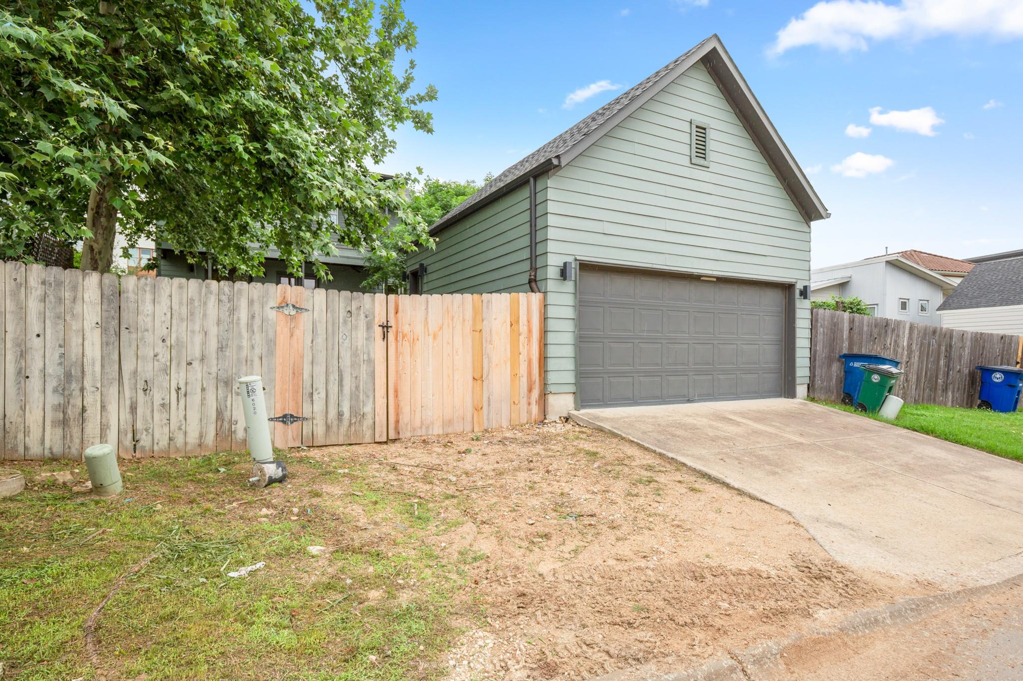 6020 Seville Dr, Austin, TX 78724