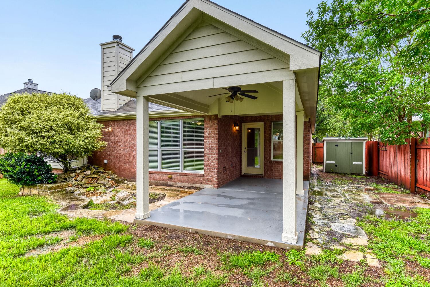 421 Racetrack Dr, Austin, TX 78748