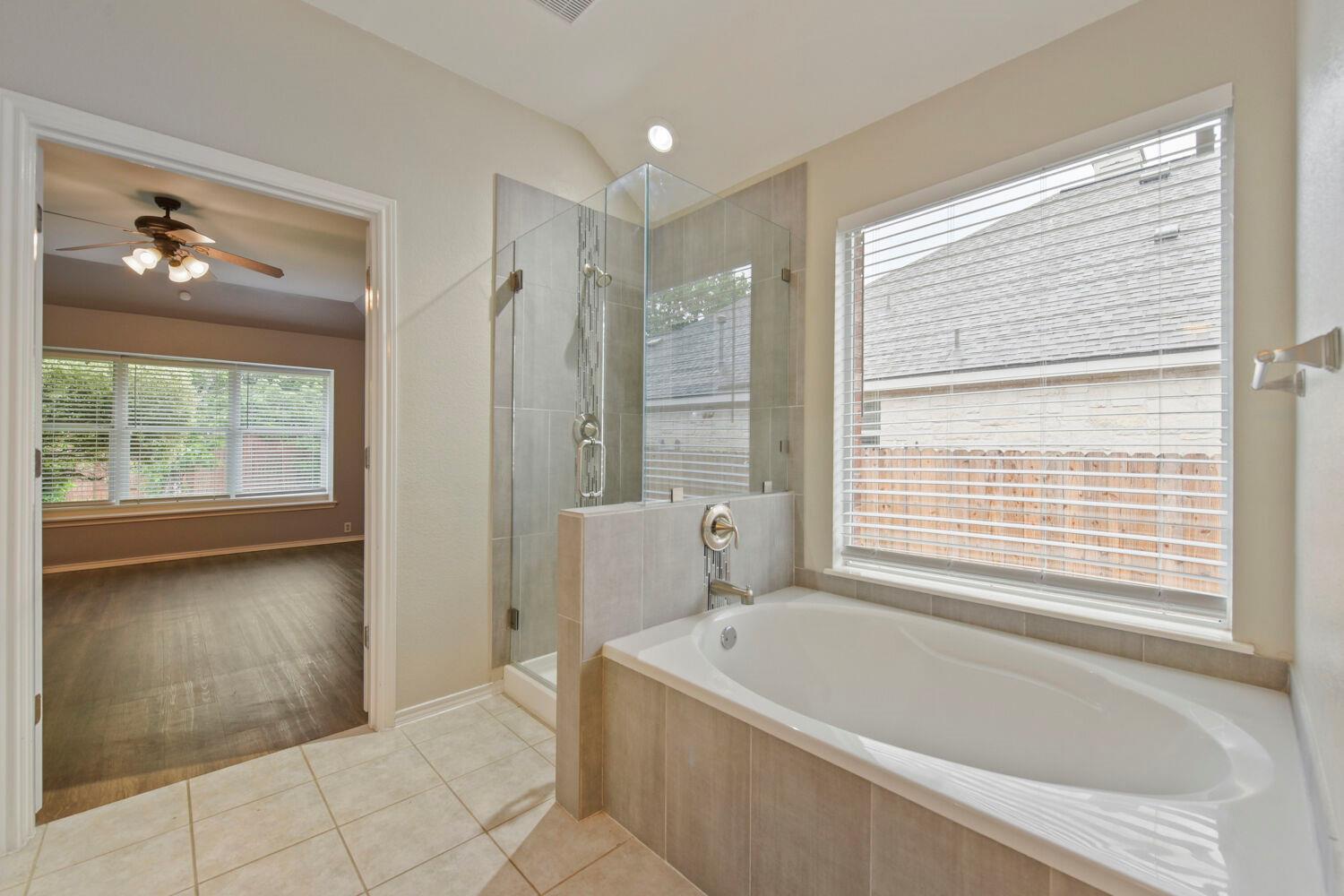 421 Racetrack Dr, Austin, TX 78748