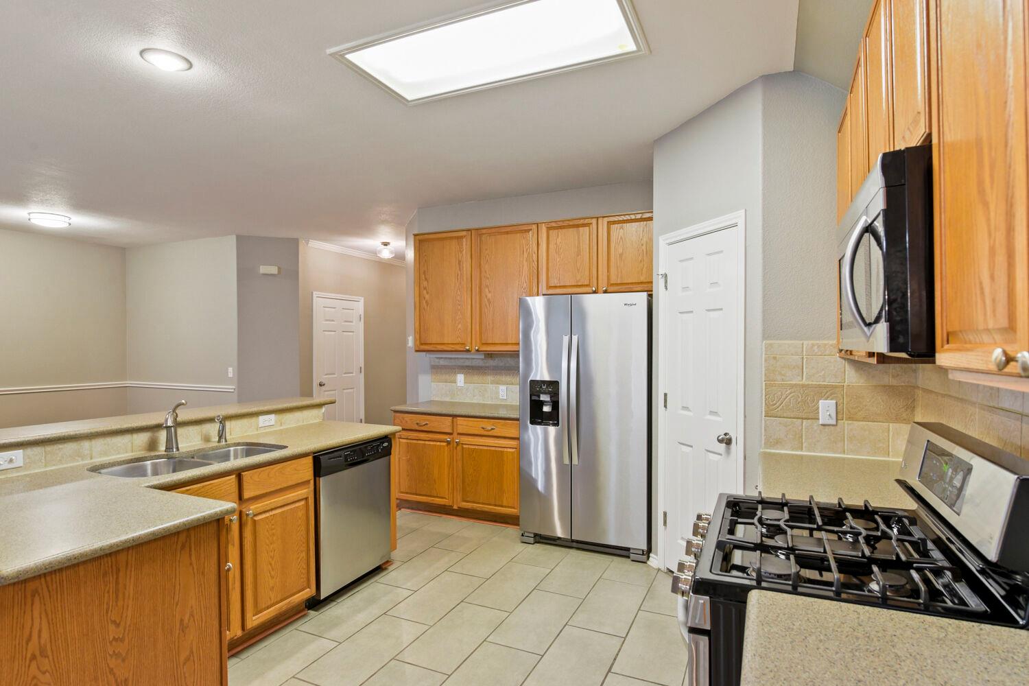 421 Racetrack Dr, Austin, TX 78748