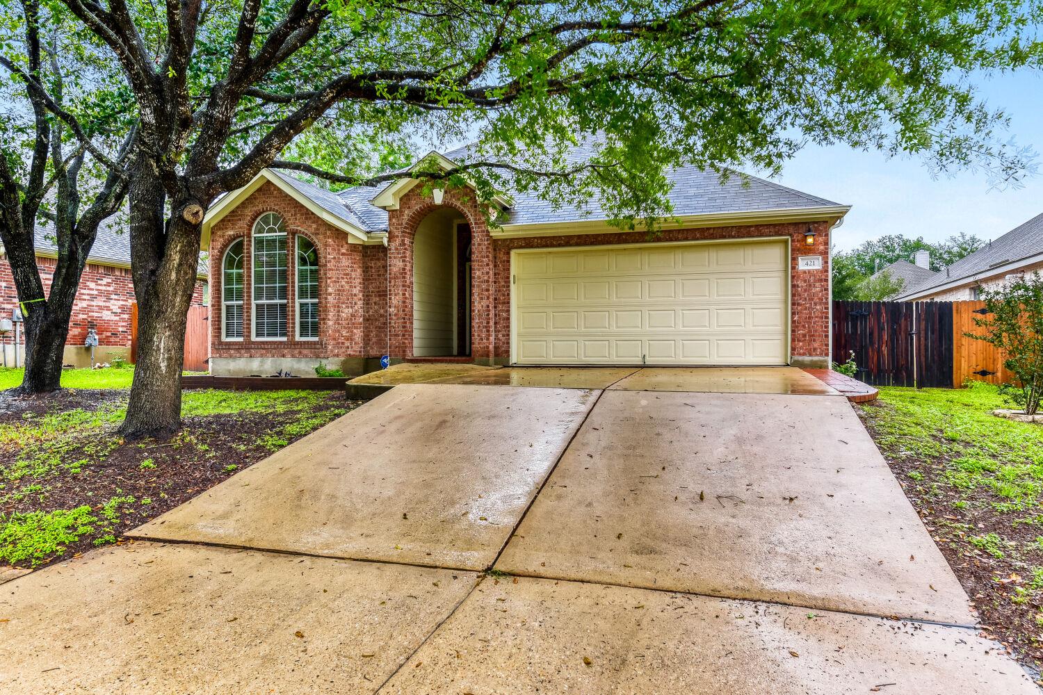 421 Racetrack Dr, Austin, TX 78748