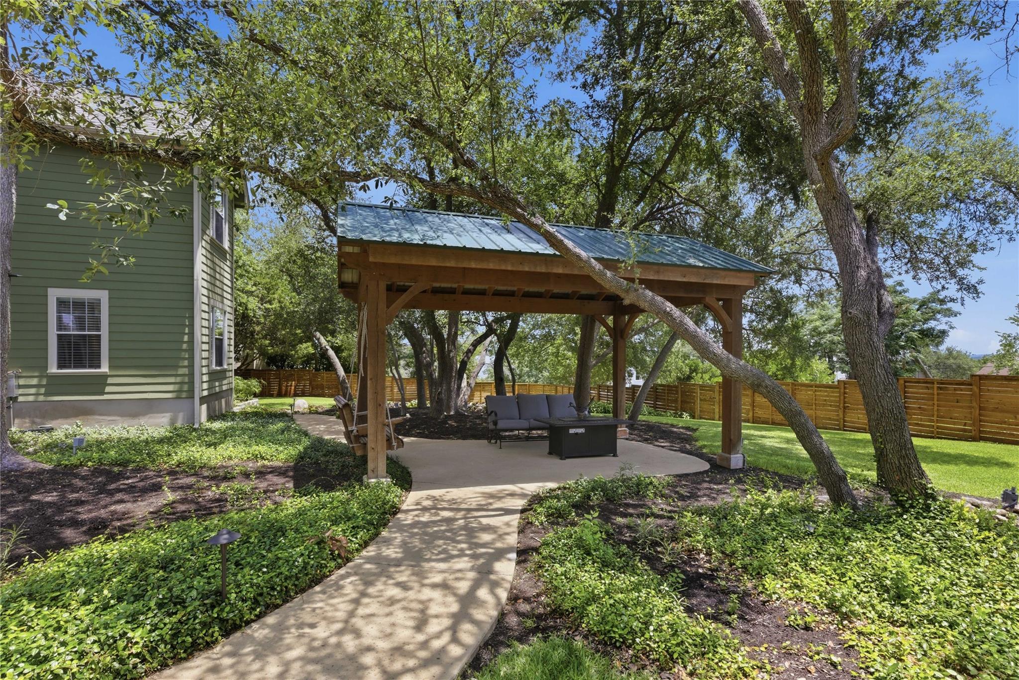 1204 ORLANDO Rd, Austin, TX 78733
