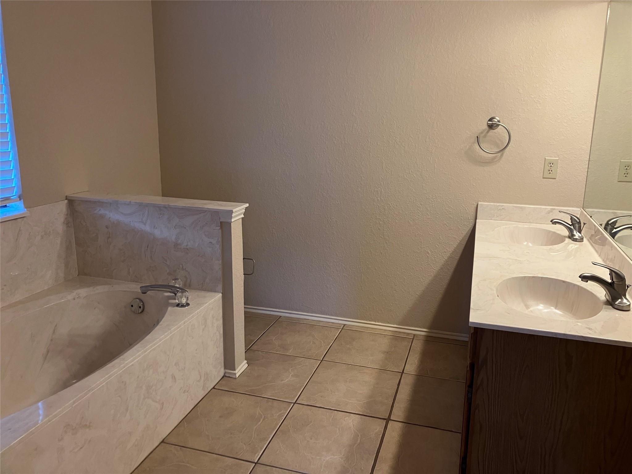 7409 Potters Trl, Austin, TX 78729