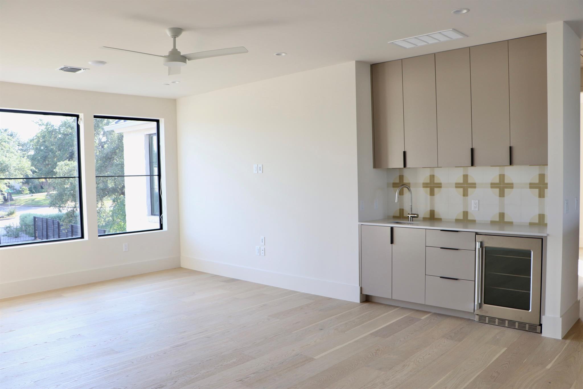 6102 Forest Hills Dr, Austin, TX 78746