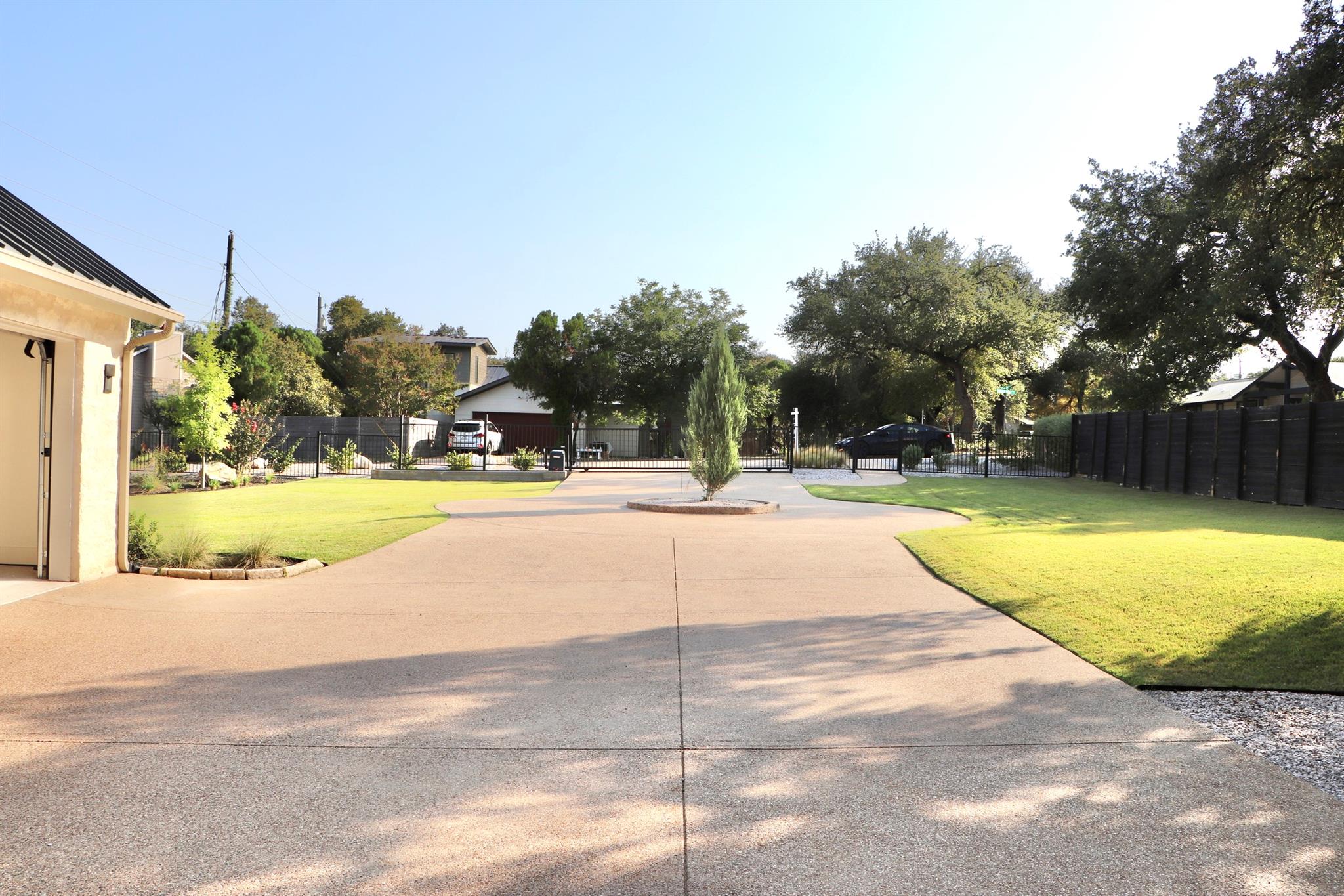 6102 Forest Hills Dr, Austin, TX 78746