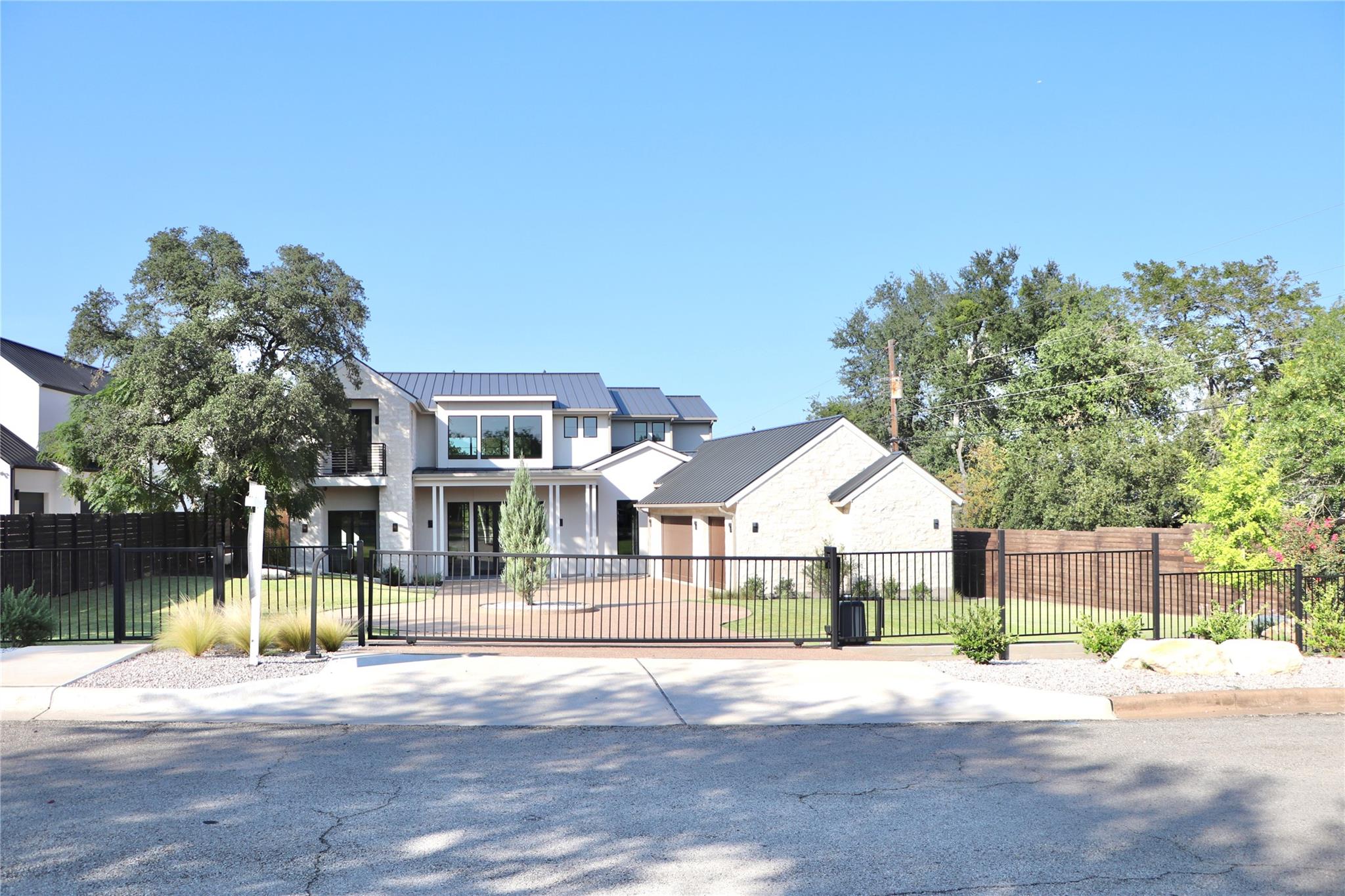 6102 Forest Hills Dr, Austin, TX 78746