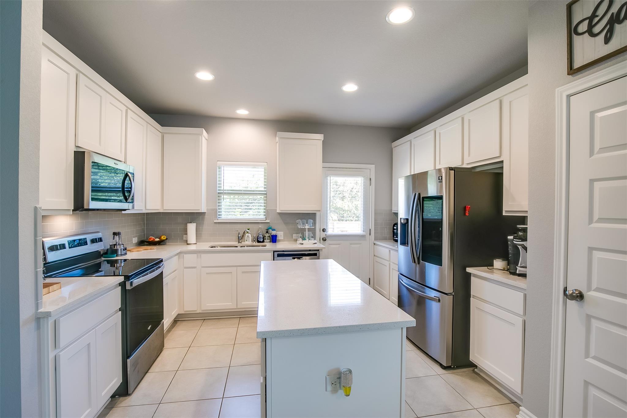 257 Syrah Ct, Leander, TX 78641