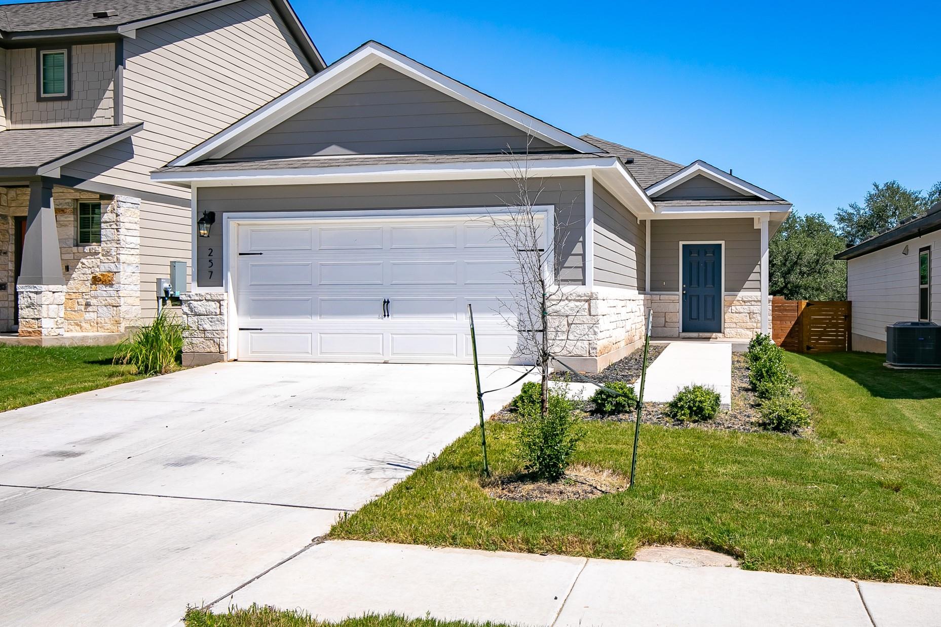 257 Syrah Ct, Leander, TX 78641