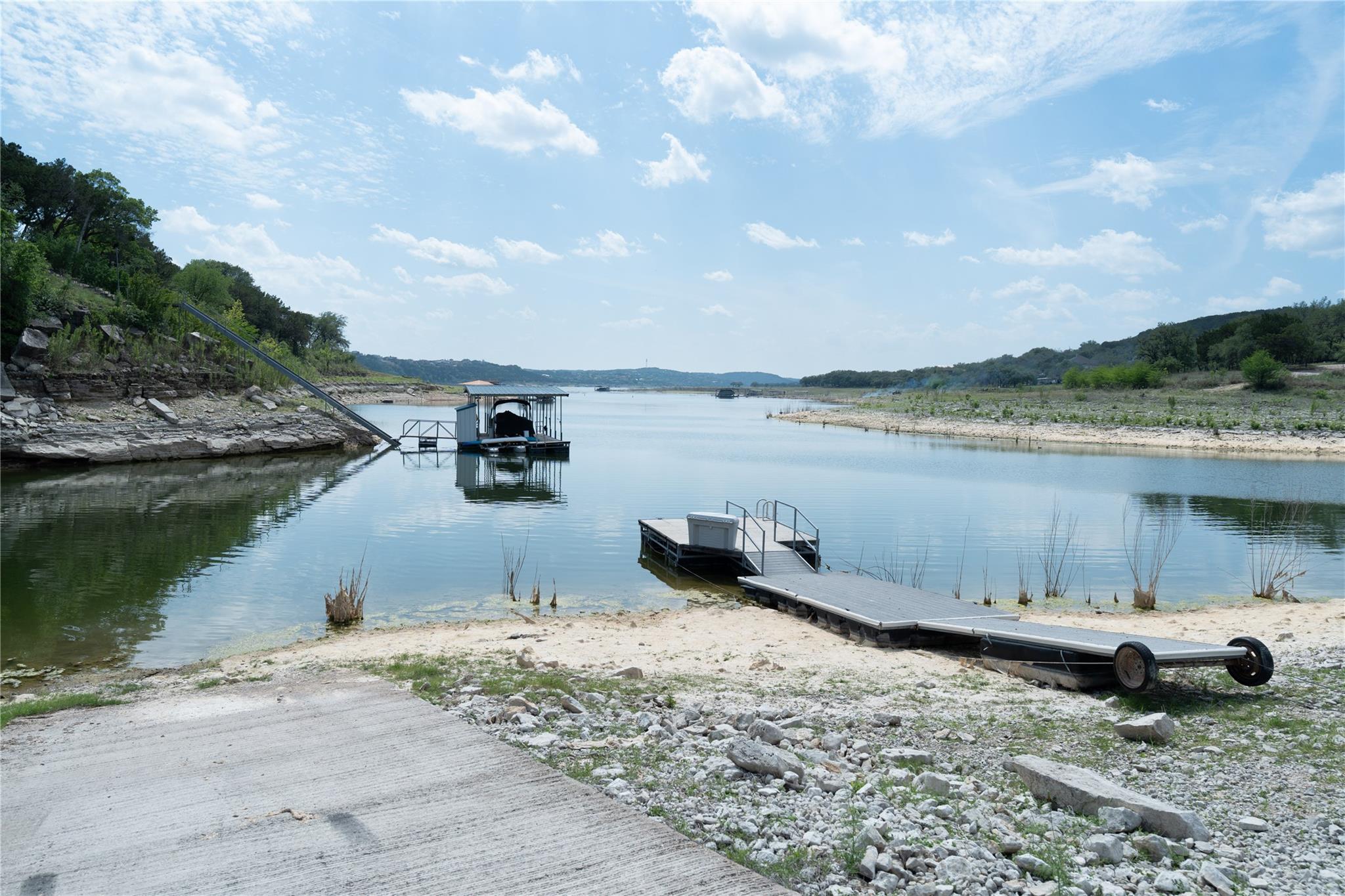 3500 Lohmans Ford Rd # 17, Lago Vista, TX 78645