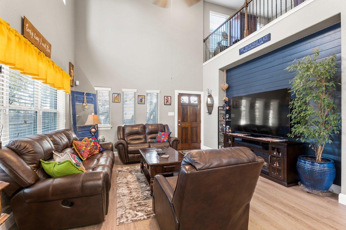 2304 S Lakeline Blvd # 401, Cedar Park, TX 78613