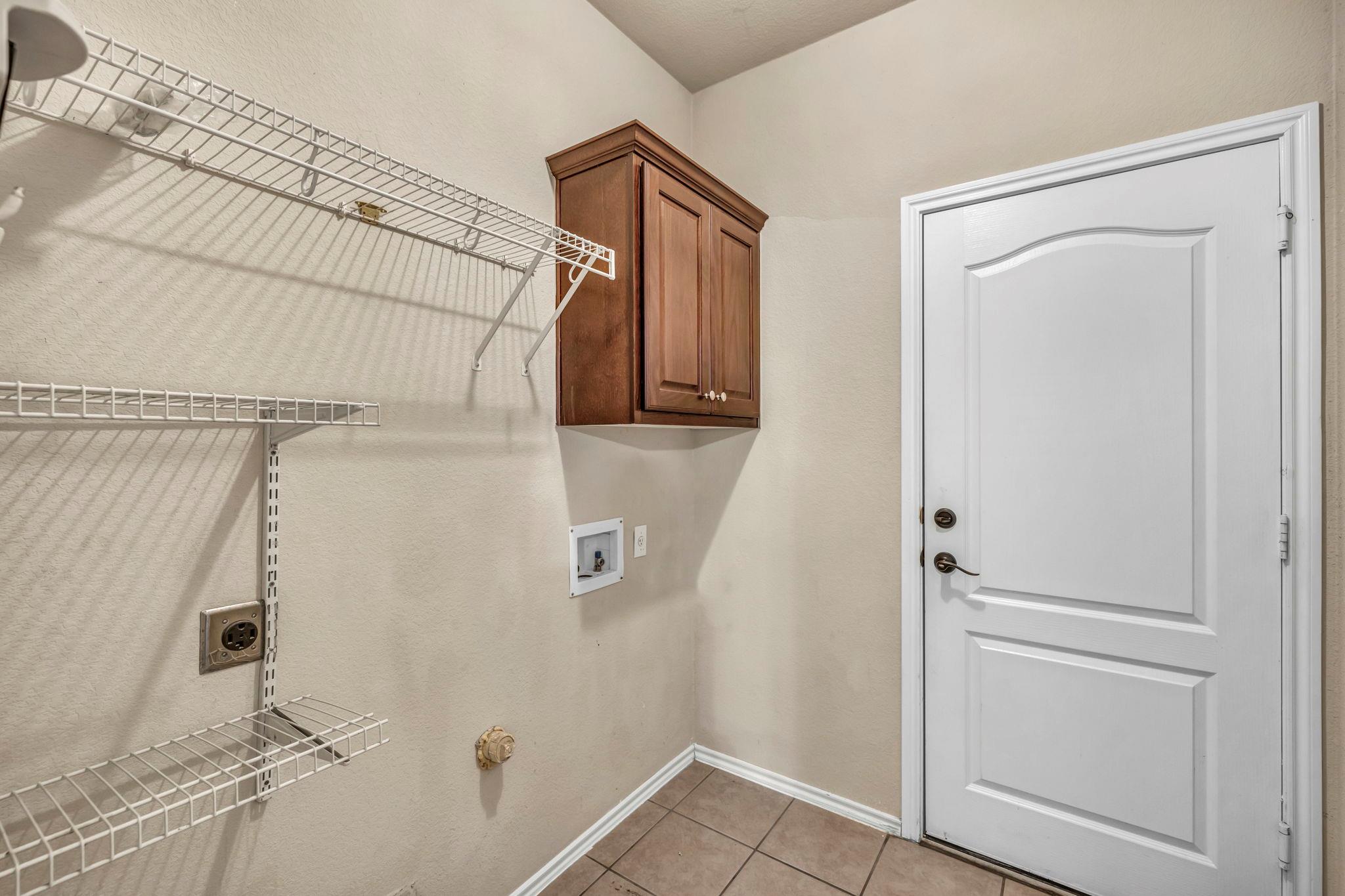 3748 Pine Needle Cir, Round Rock, TX 78681
