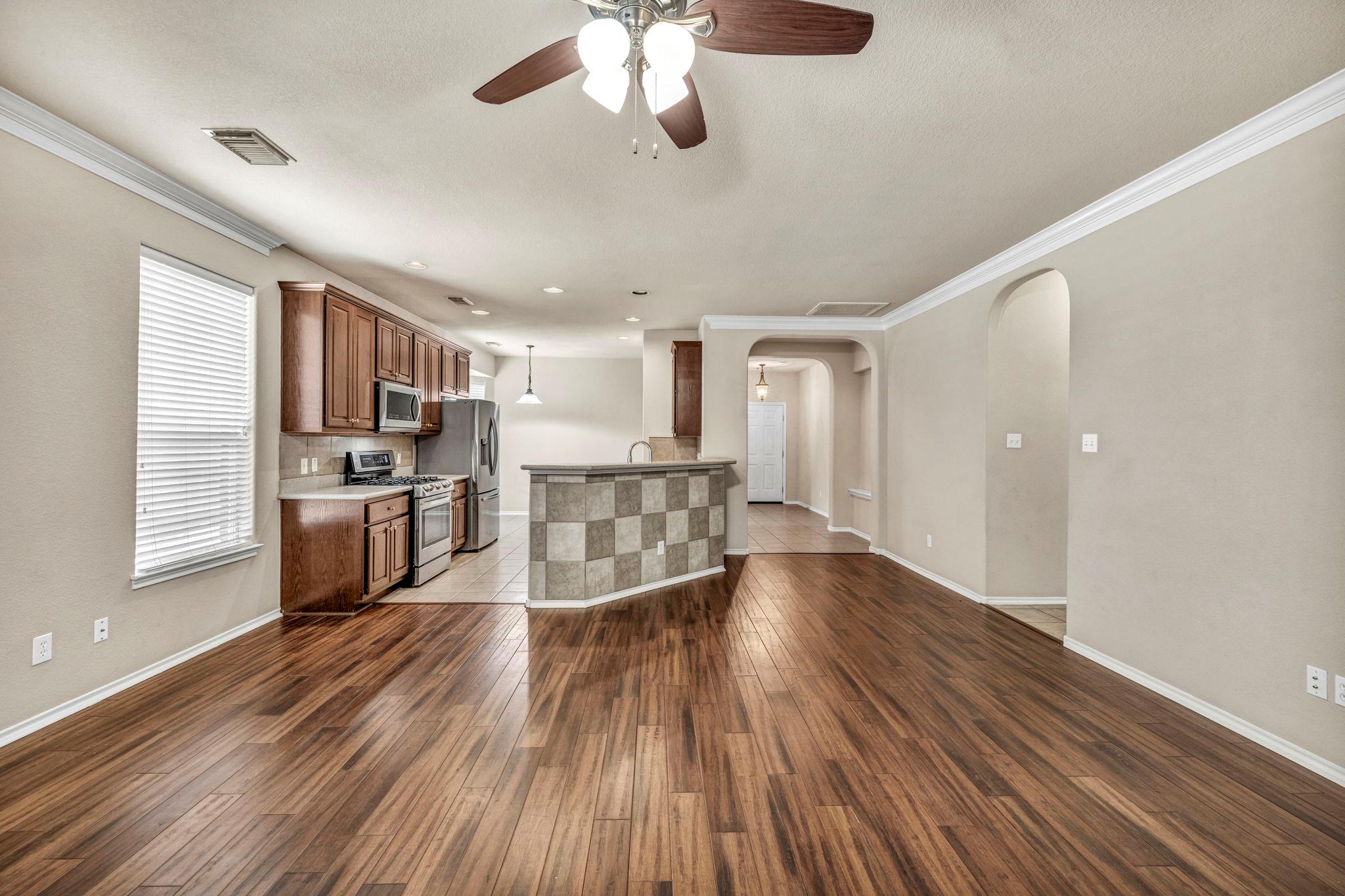 3748 Pine Needle Cir, Round Rock, TX 78681