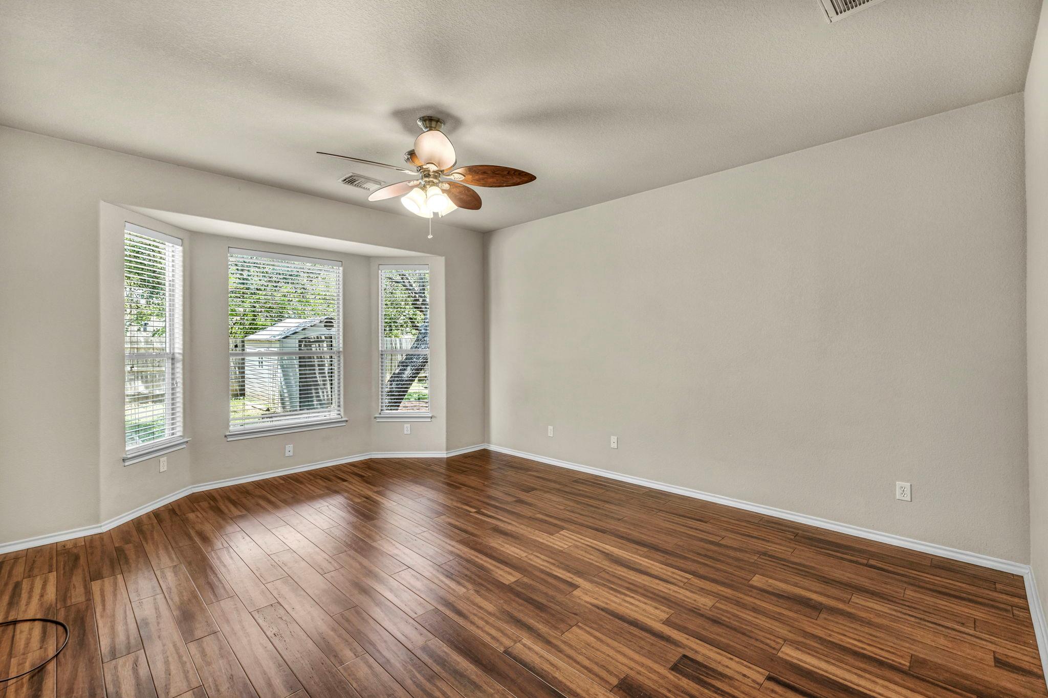 3748 Pine Needle Cir, Round Rock, TX 78681