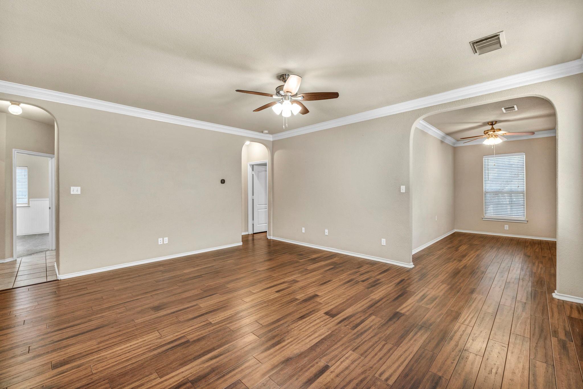 3748 Pine Needle Cir, Round Rock, TX 78681
