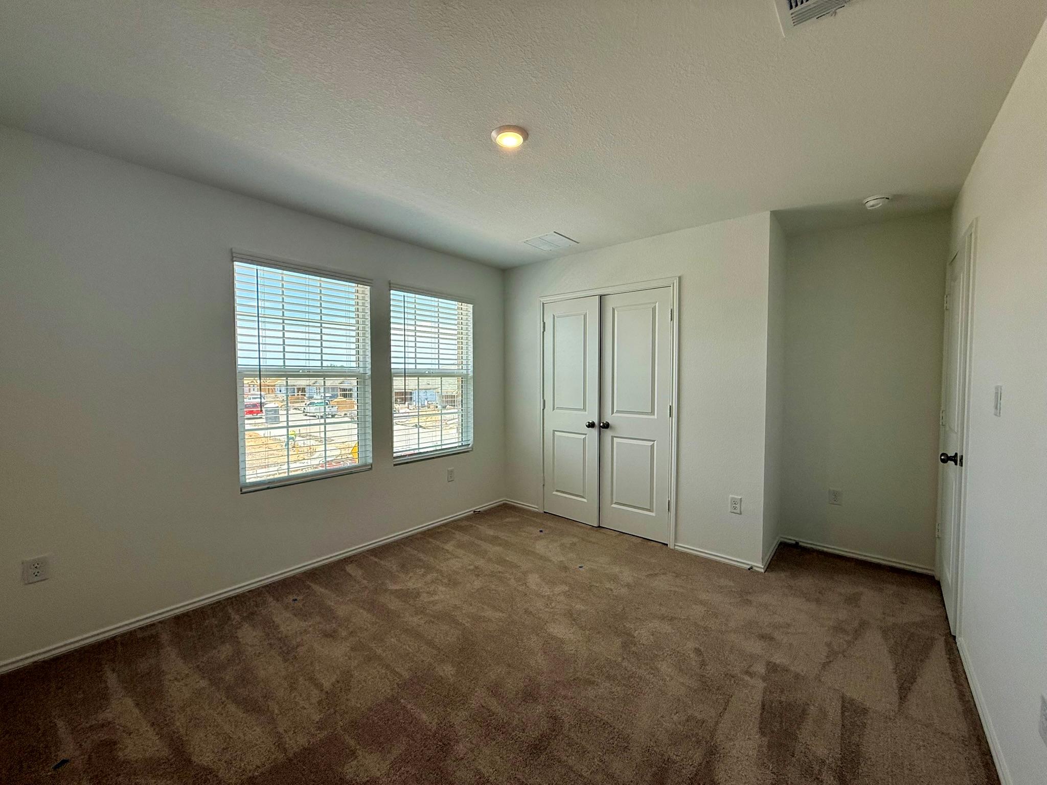 306 Camargue Drive, Hutto, TX 78634