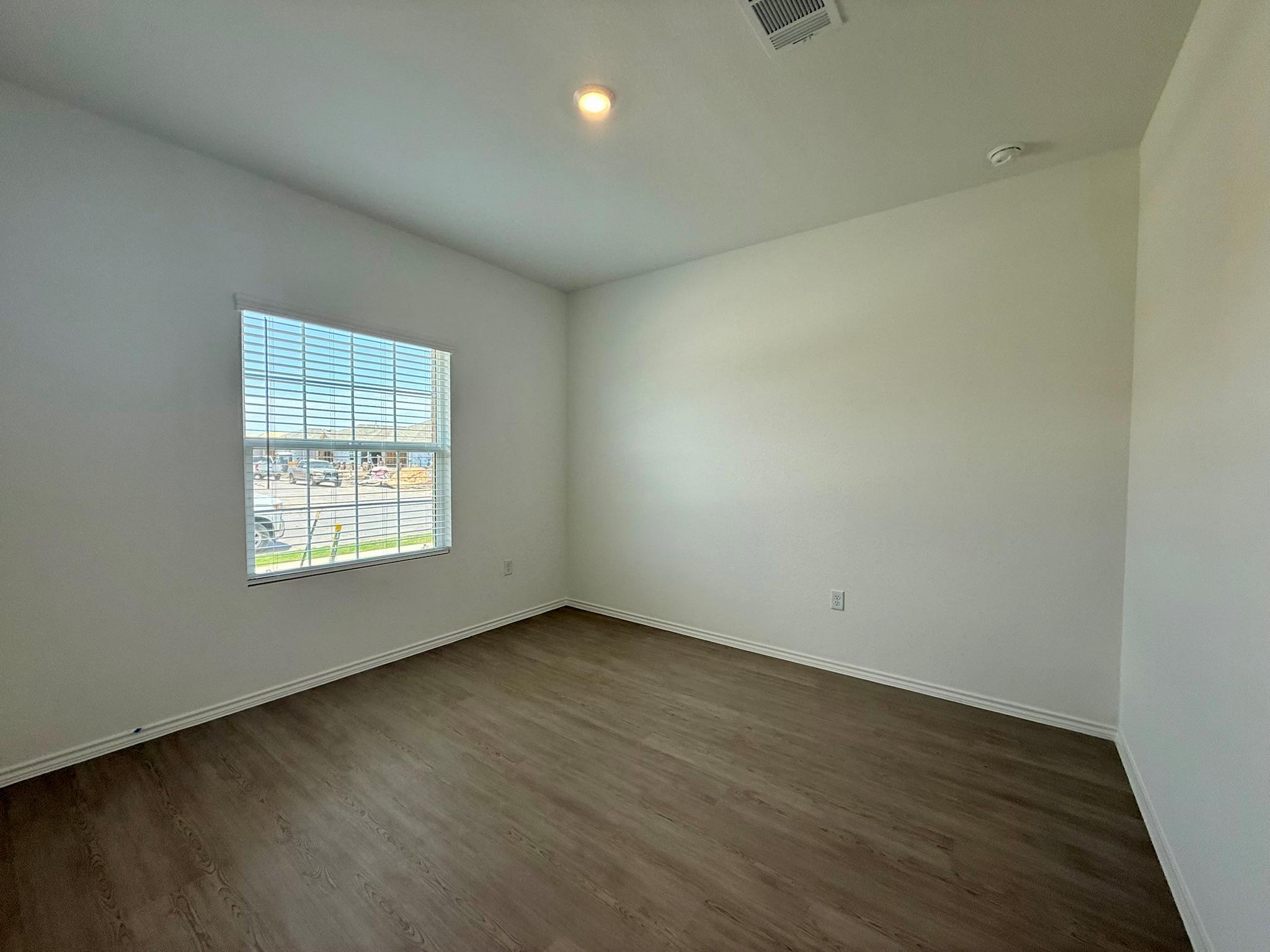 306 Camargue Drive, Hutto, TX 78634