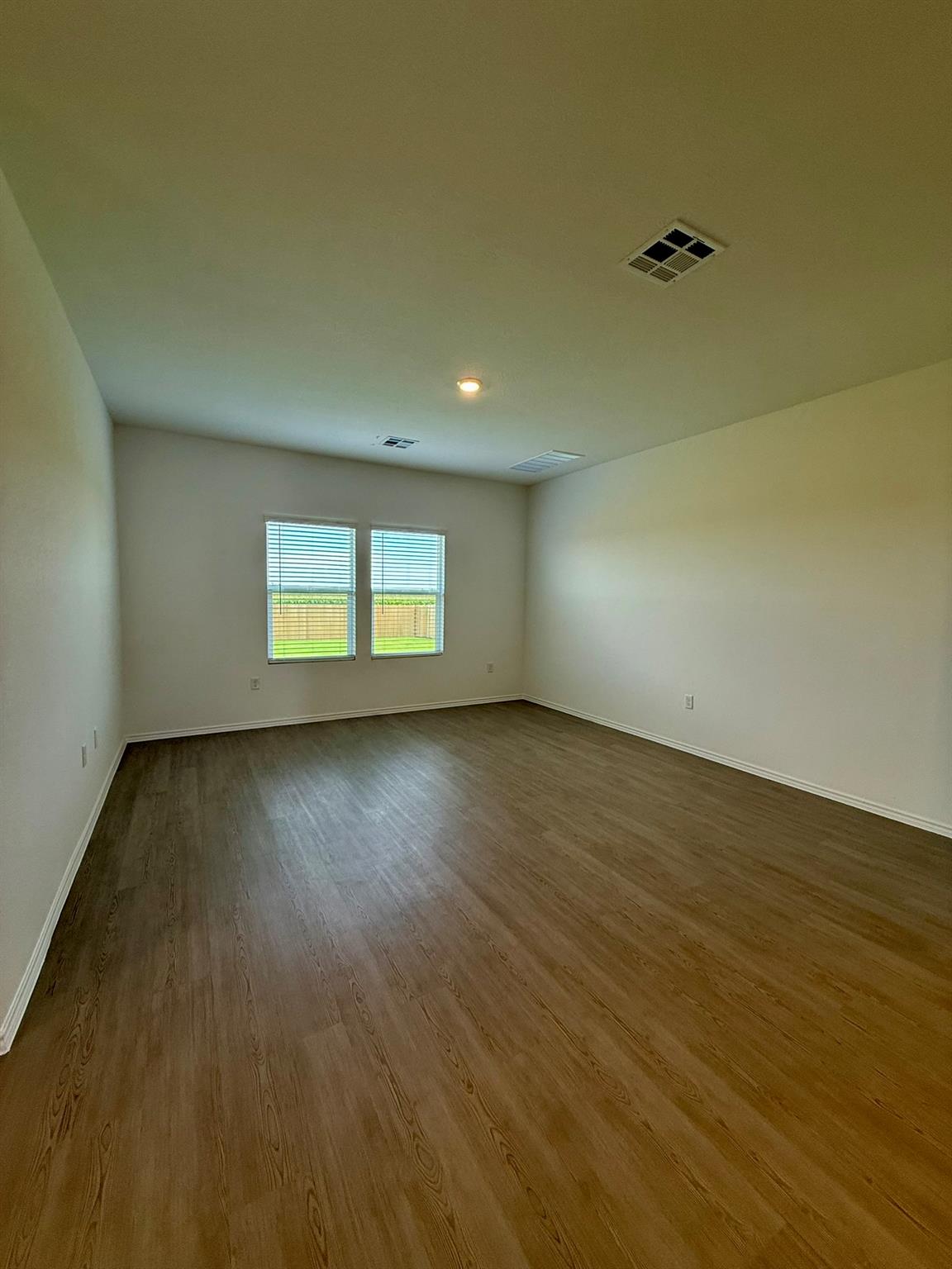 306 Camargue Drive, Hutto, TX 78634