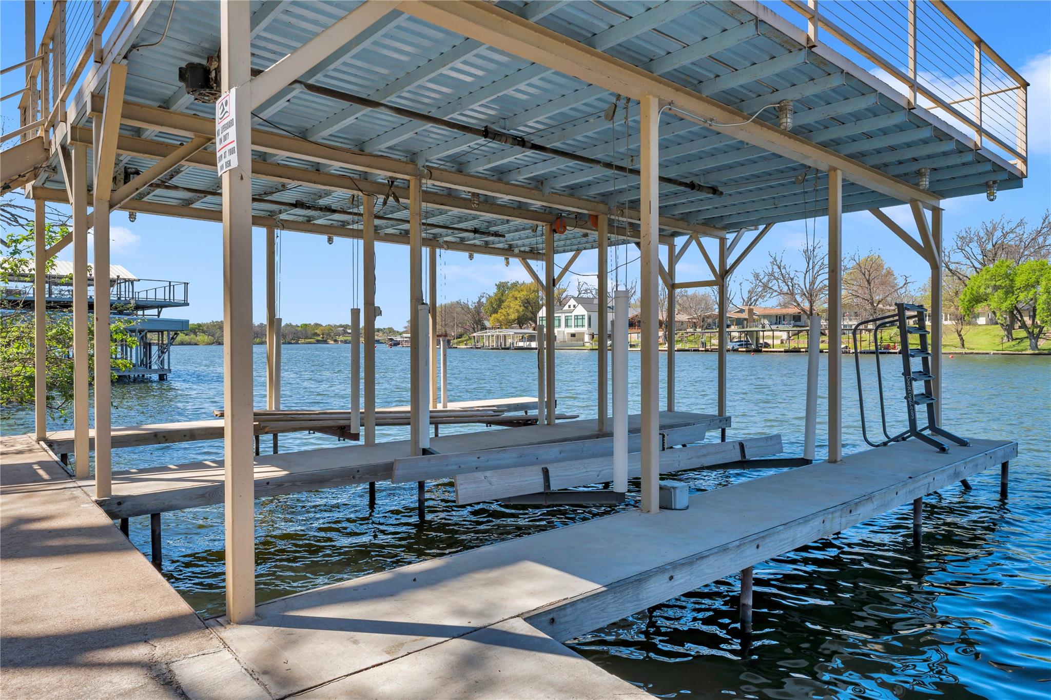 1108 S Lakeside Dr, Burnet, TX 78611