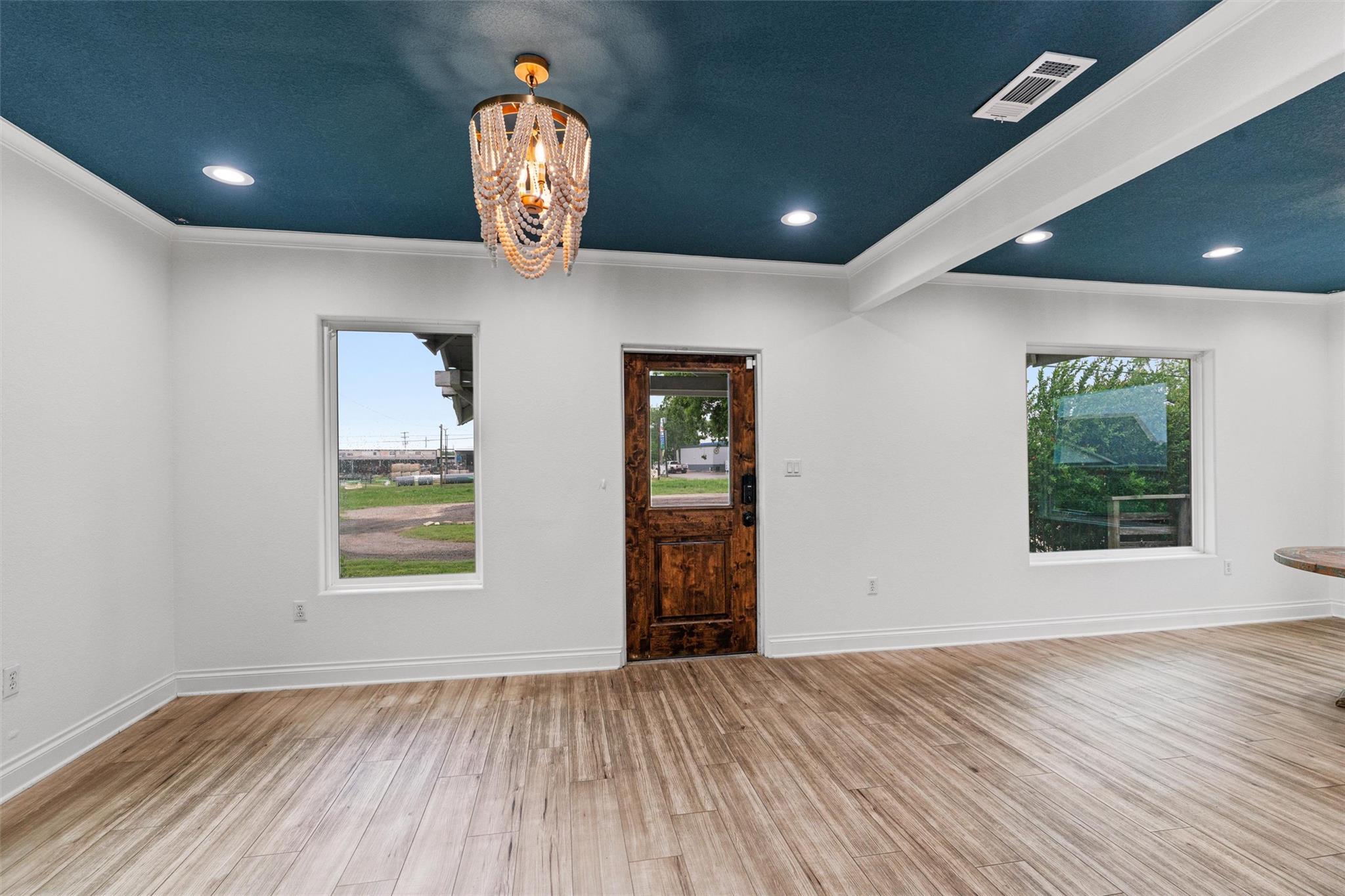 2023 Main St, Liberty Hill, TX 78642