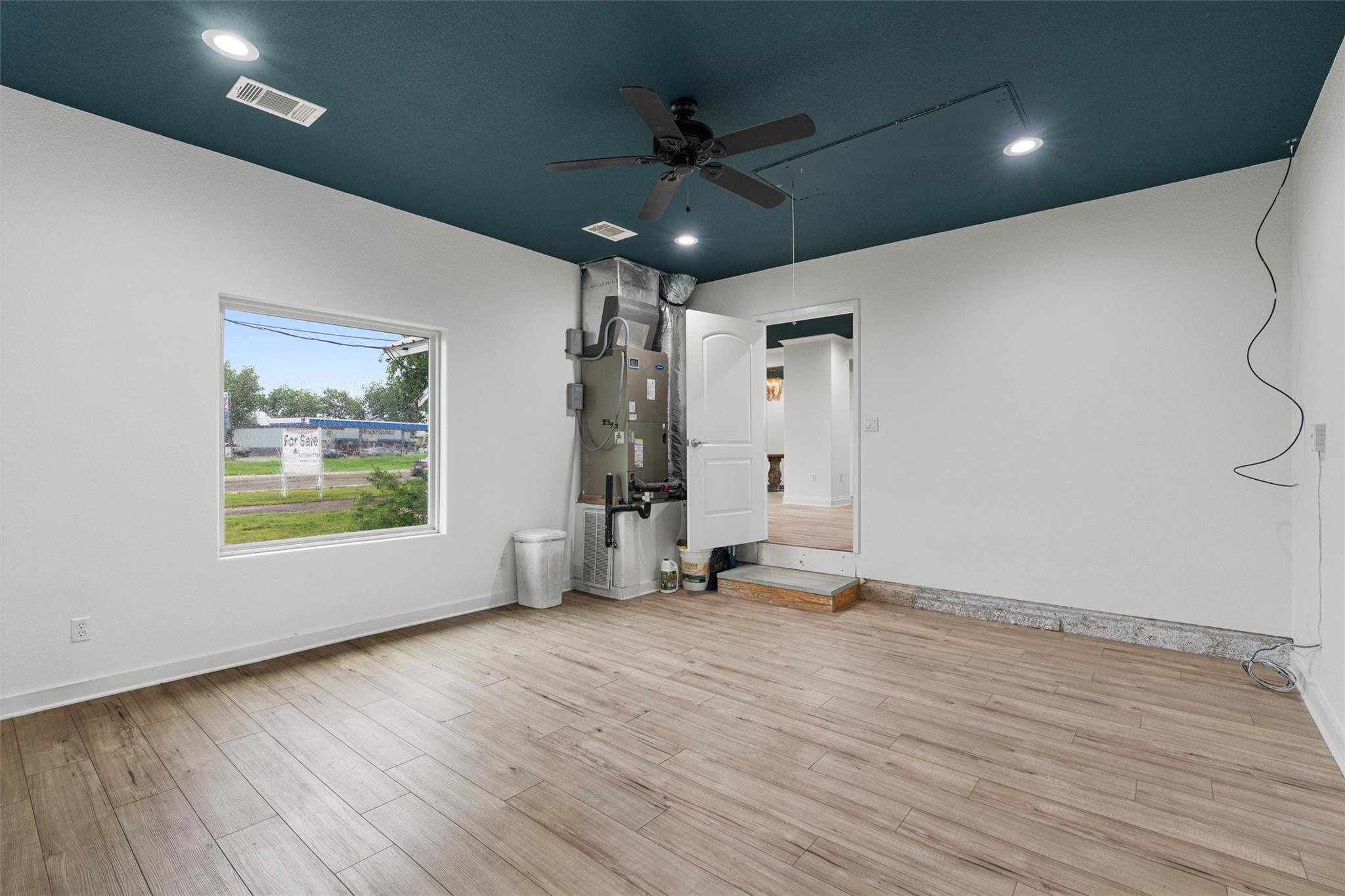 2023 Main St, Liberty Hill, TX 78642