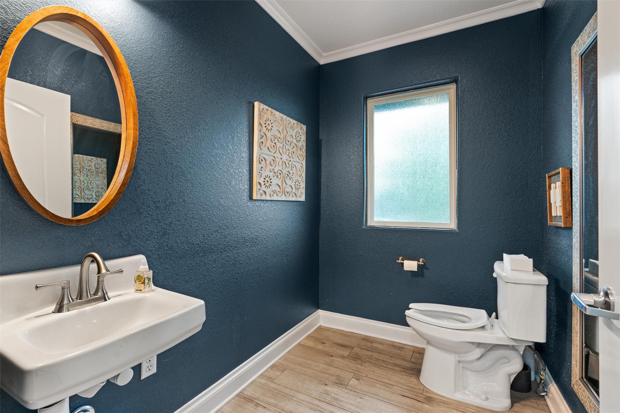2023 Main St, Liberty Hill, TX 78642