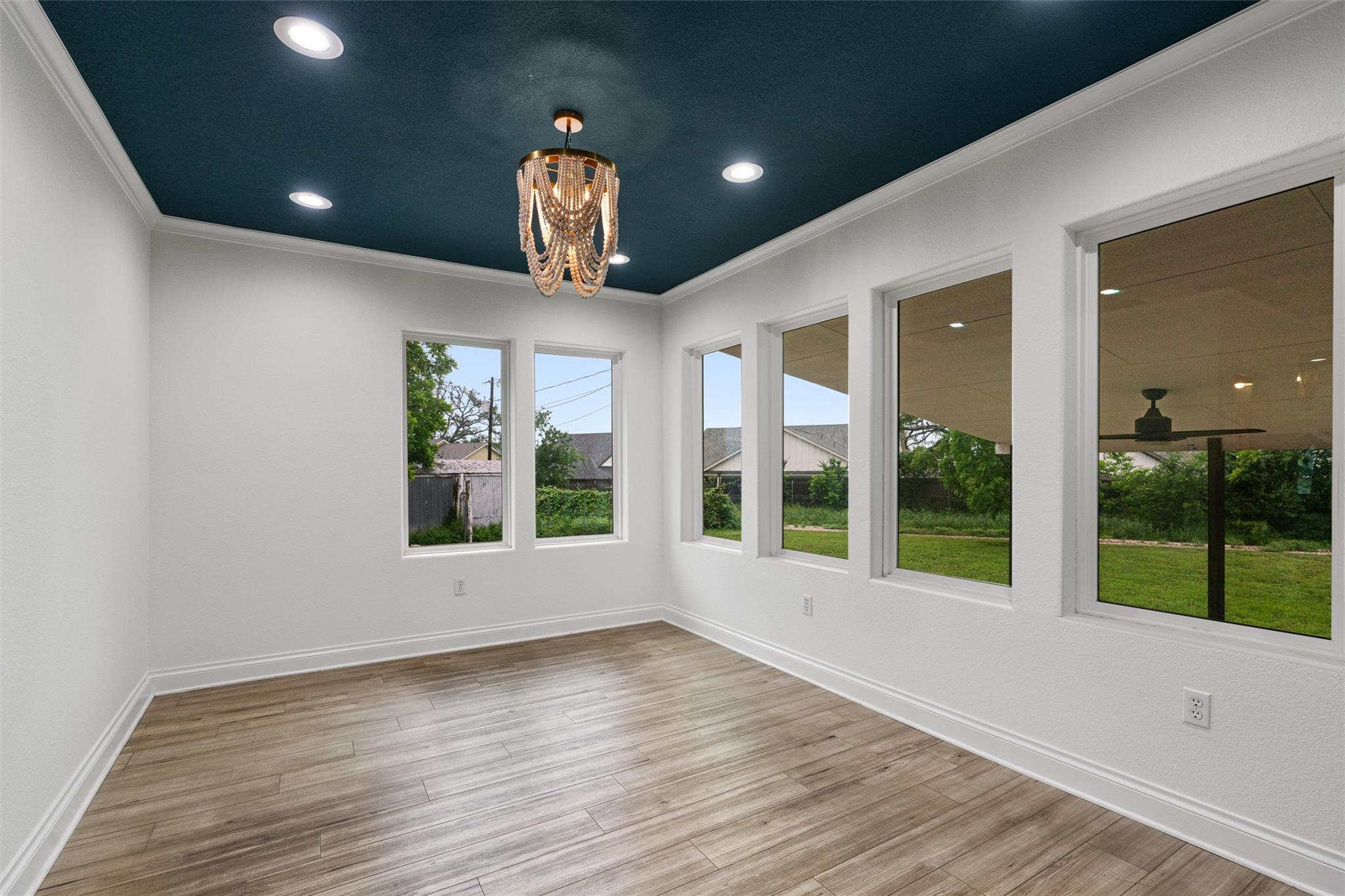 2023 Main St, Liberty Hill, TX 78642