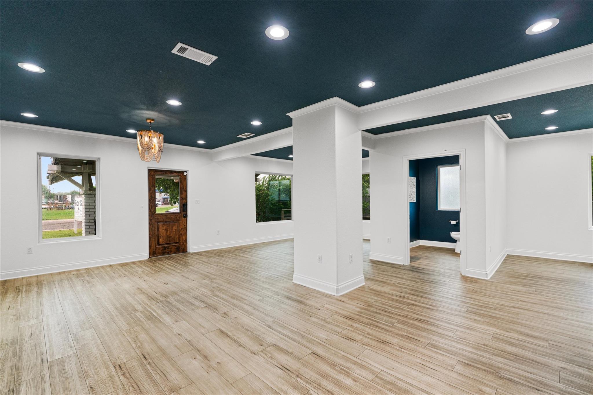 2023 Main St, Liberty Hill, TX 78642