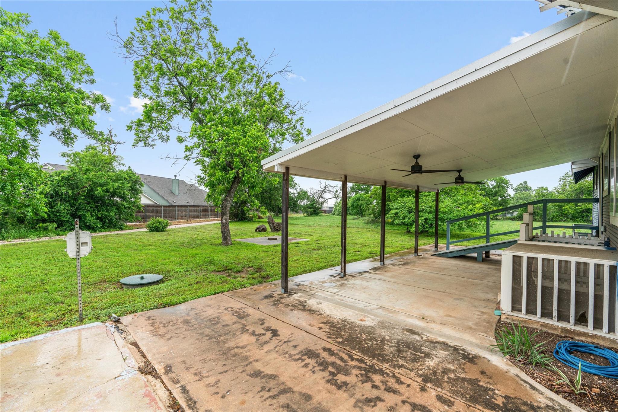 2023 Main St, Liberty Hill, TX 78642