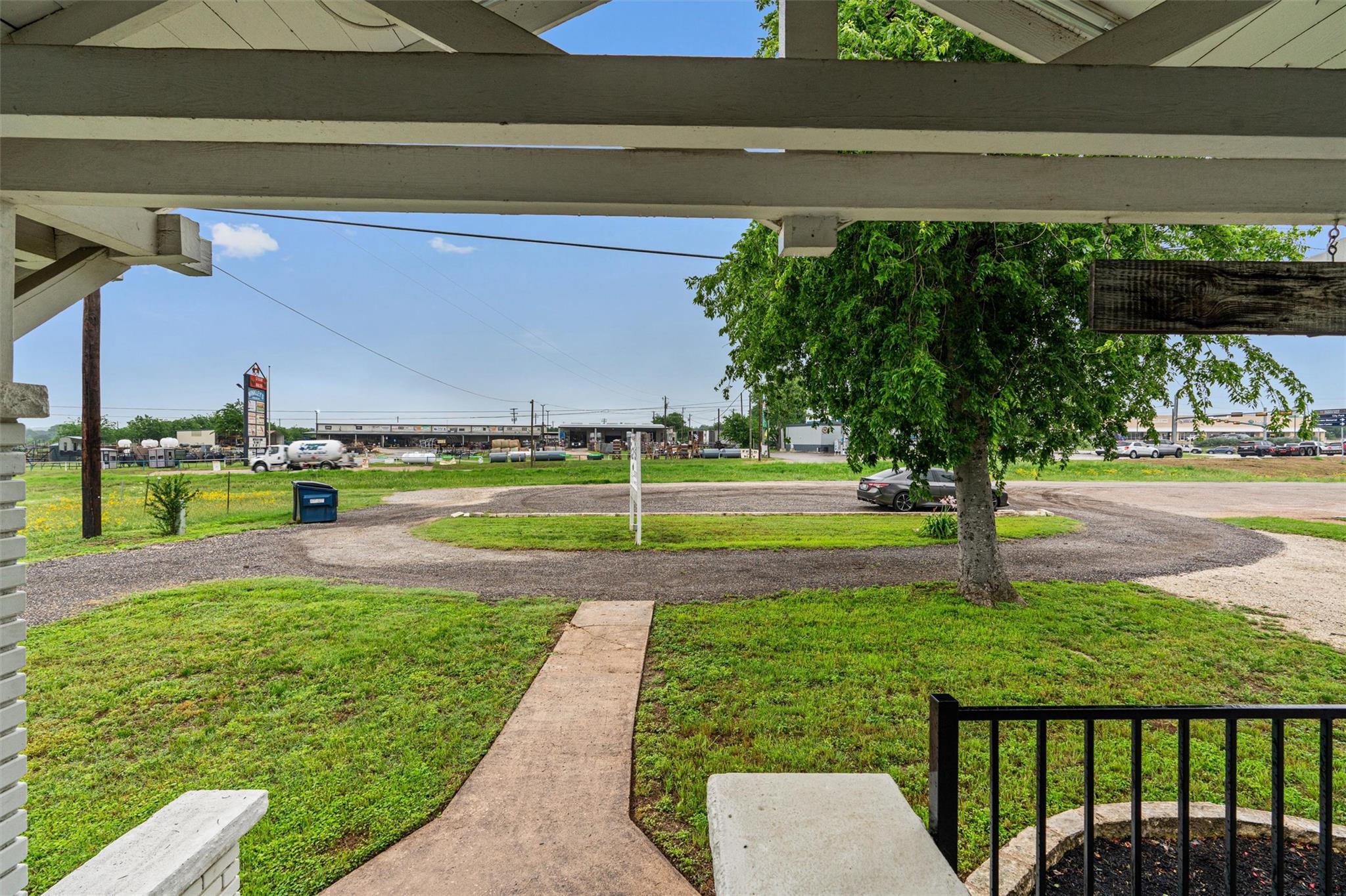 2023 Main St, Liberty Hill, TX 78642
