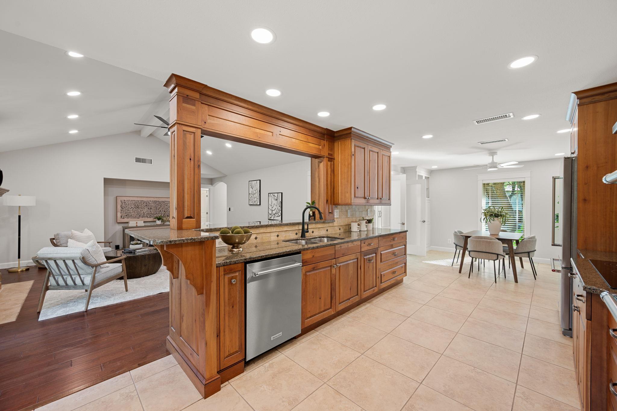 11924 Brookwood Cir, Austin, TX 78750