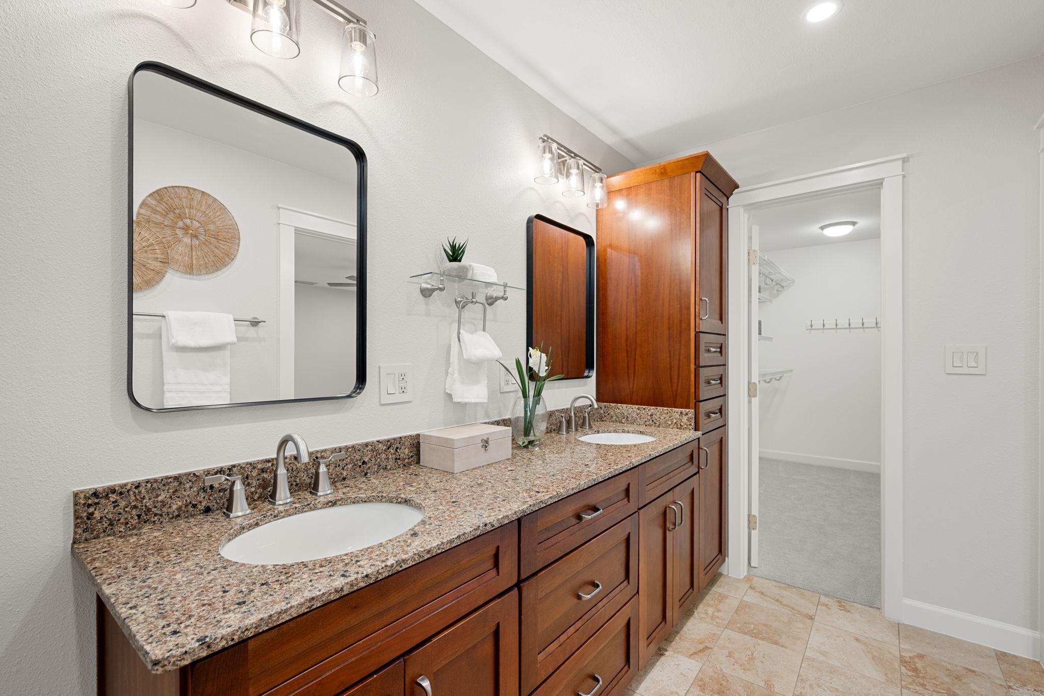 11924 Brookwood Cir, Austin, TX 78750