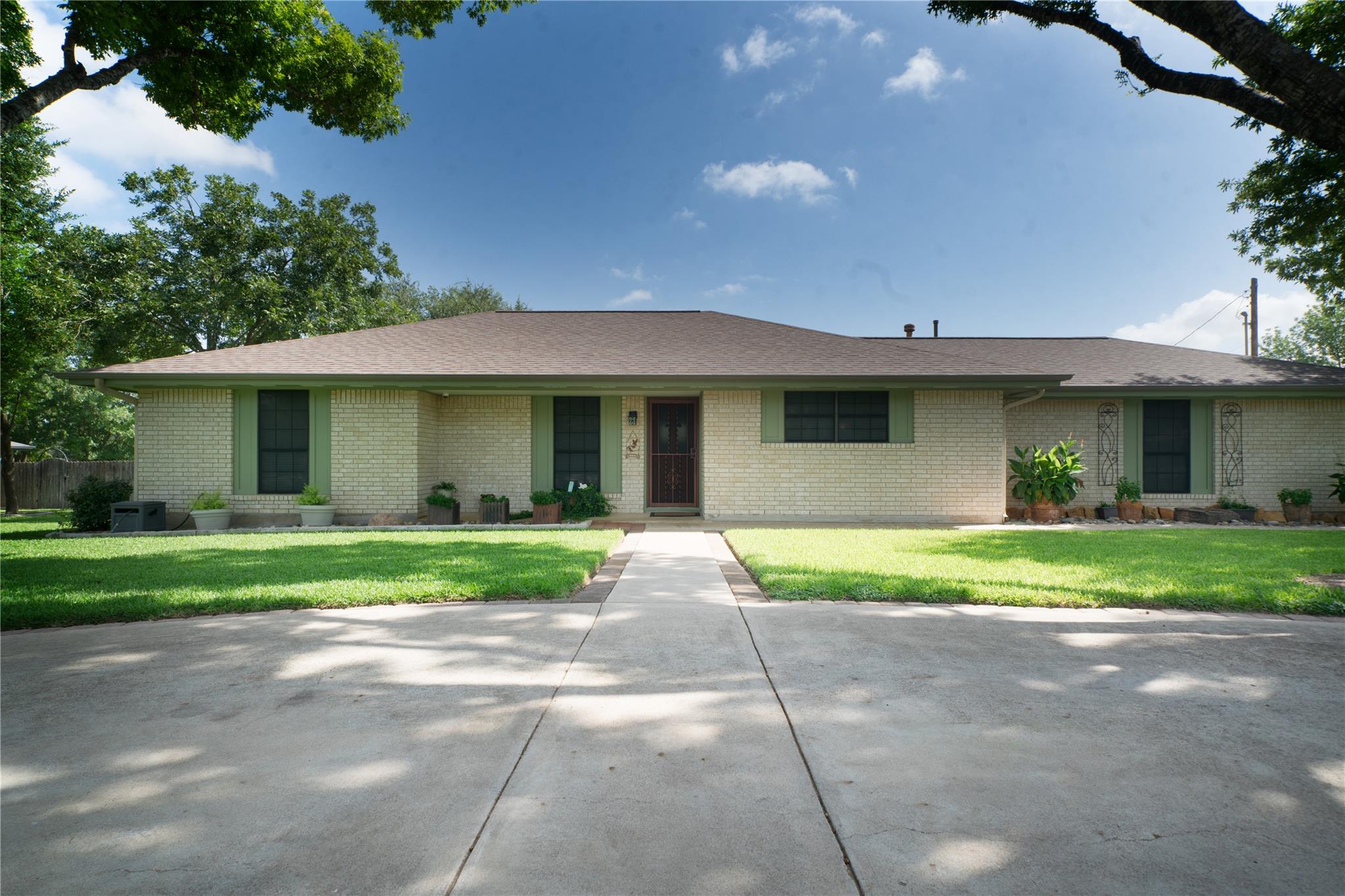 1608 Samoa Ct, Pflugerville, TX 78660