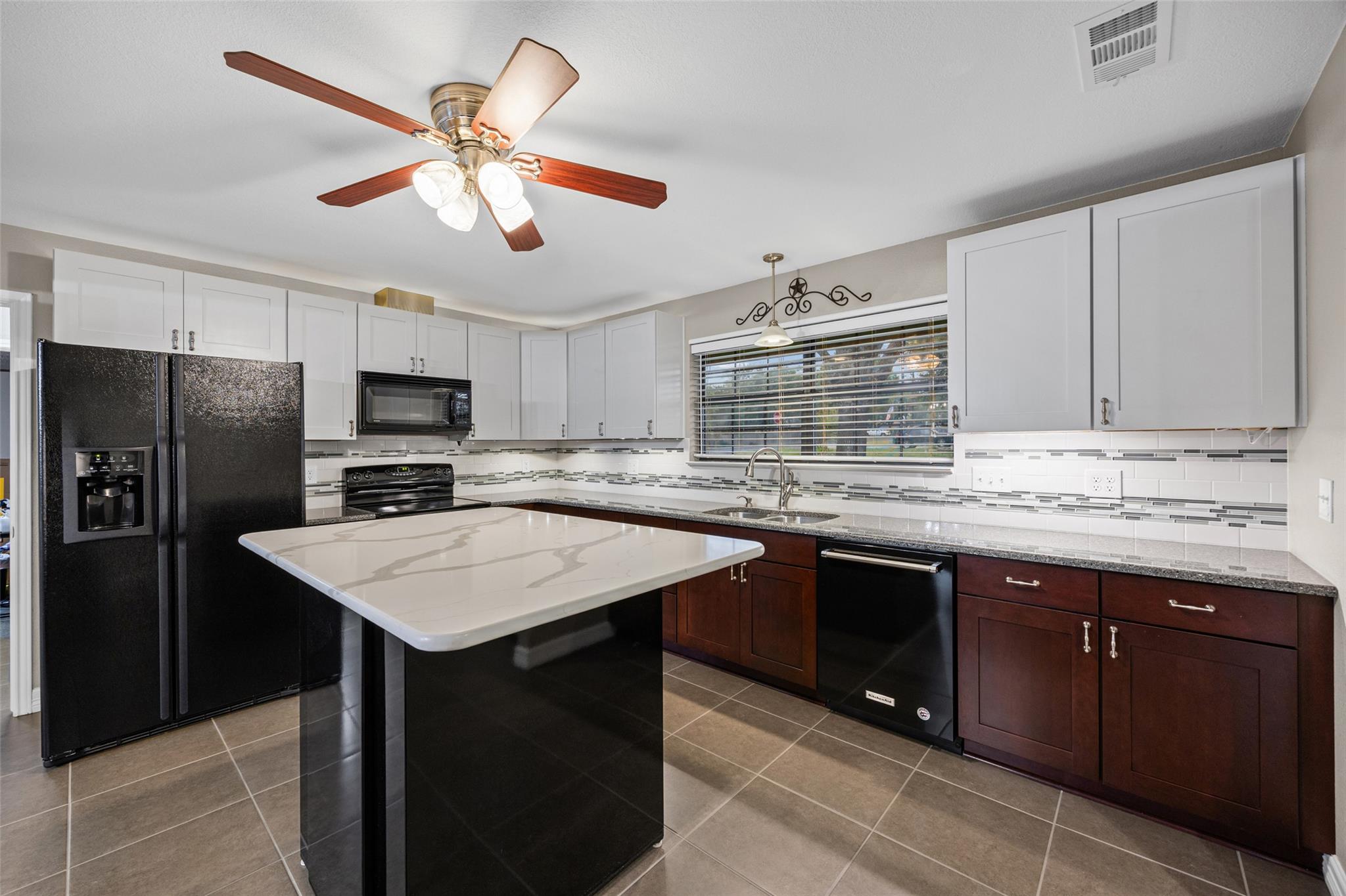 1608 Samoa Ct, Pflugerville, TX 78660