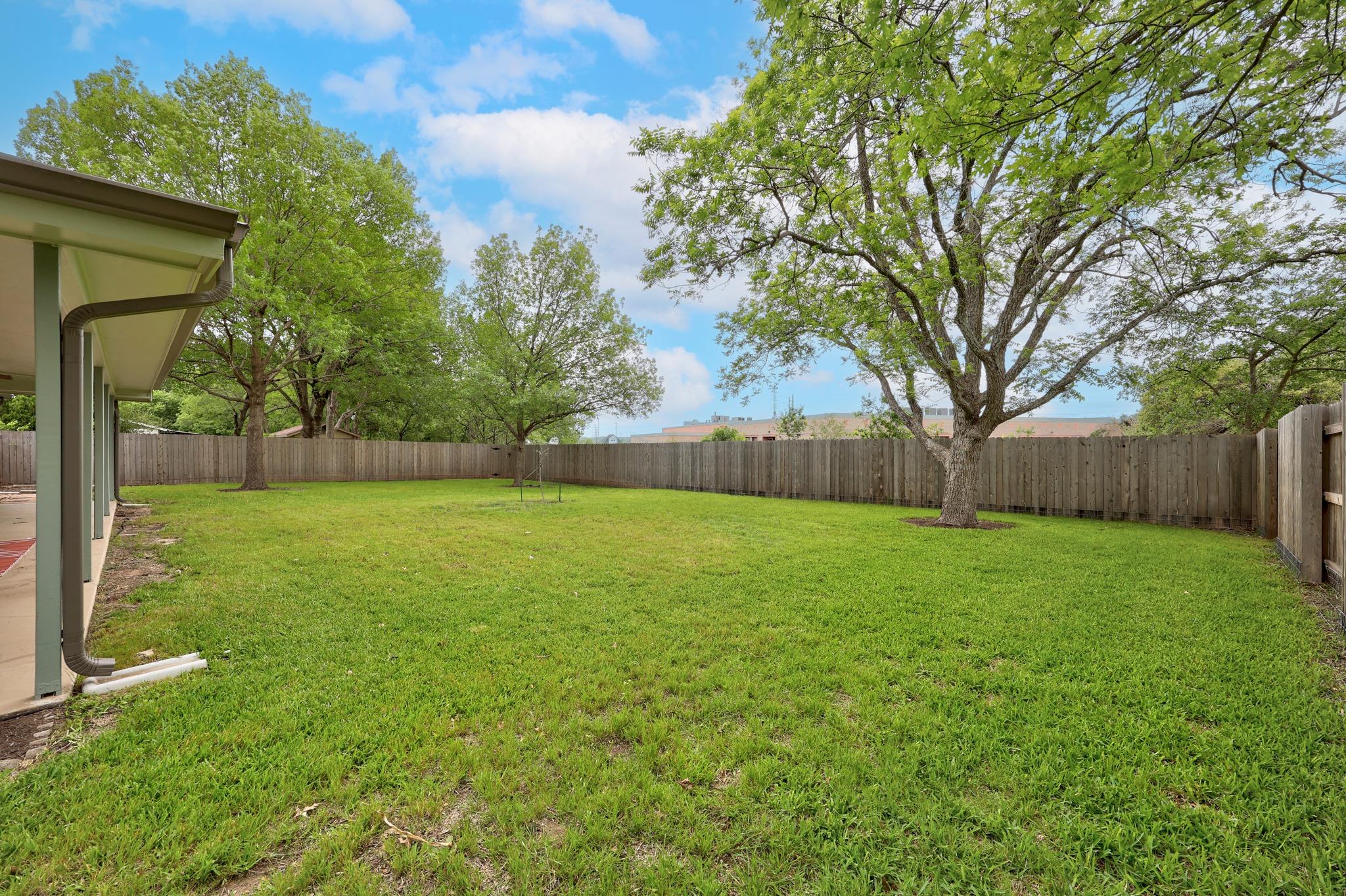 12400 Willow Wild Dr, Austin, TX 78758