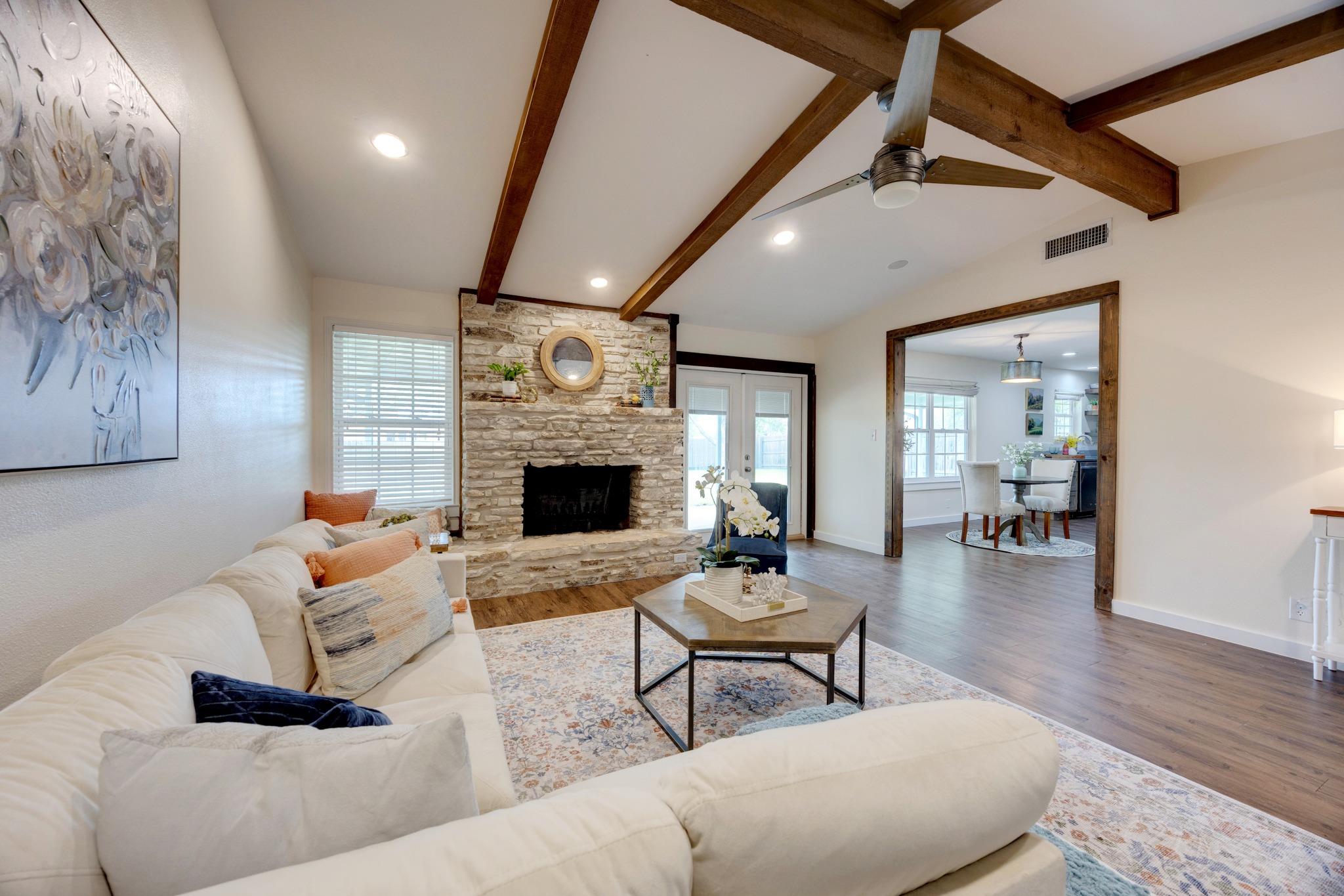 12400 Willow Wild Dr, Austin, TX 78758