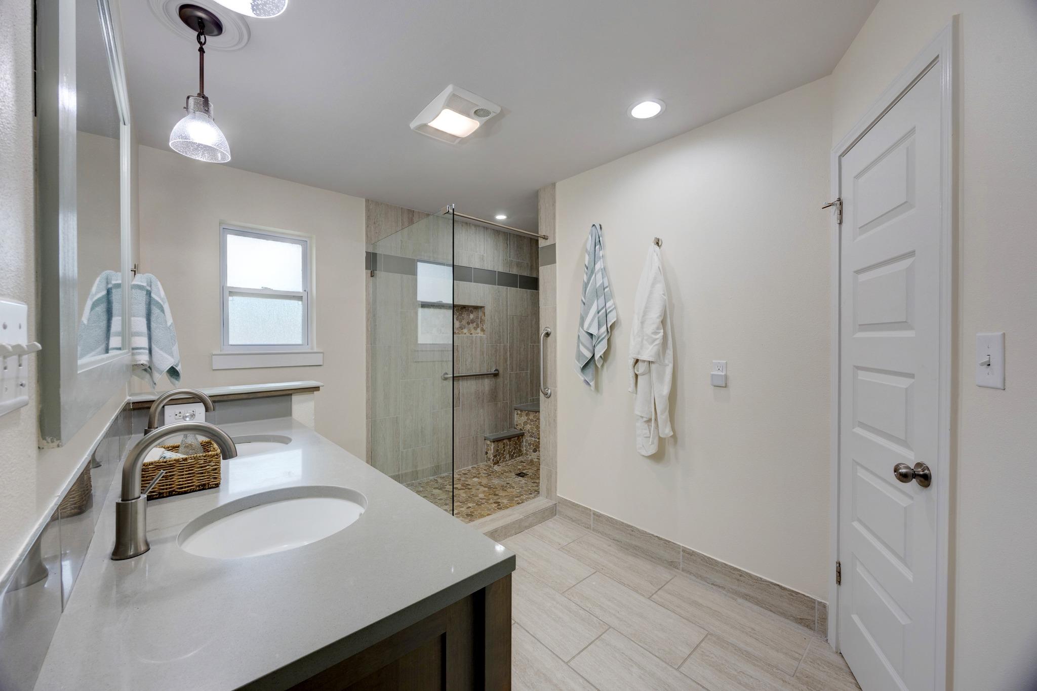 12400 Willow Wild Dr, Austin, TX 78758