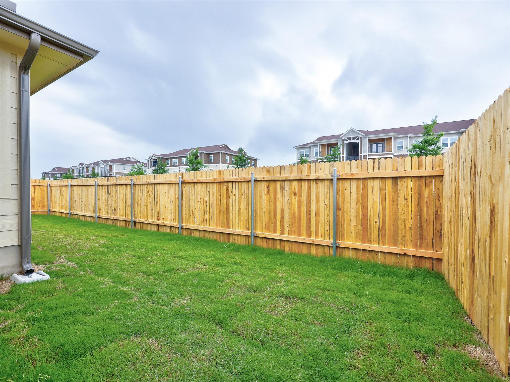 108 Greenspire Ln, Hutto, TX 78634