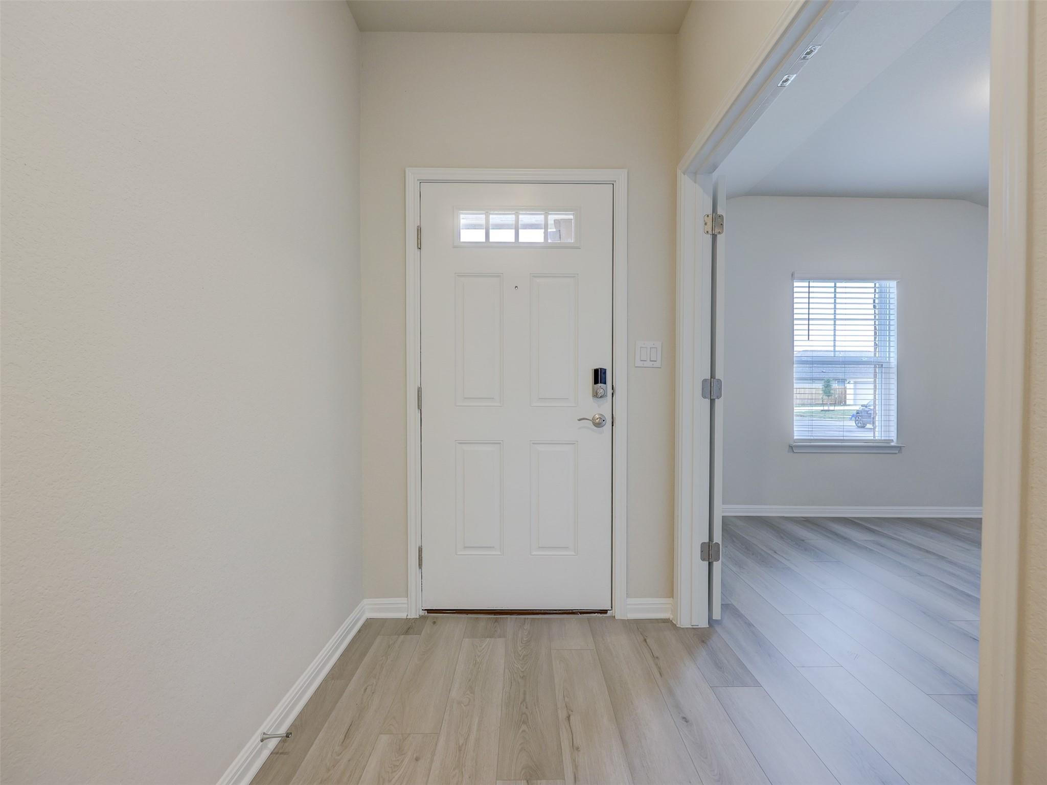 108 Greenspire Ln, Hutto, TX 78634