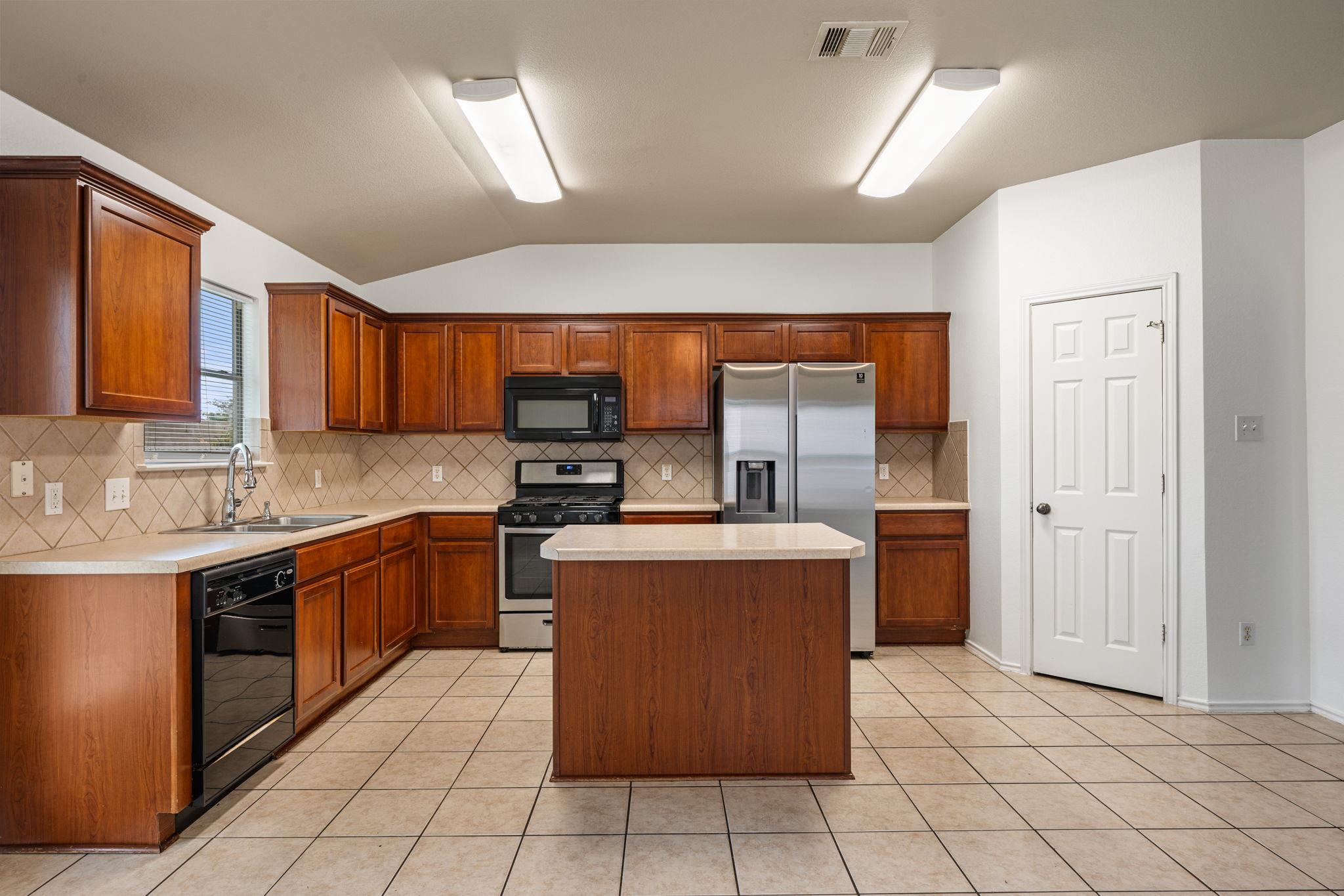 3232 Clinton Pl, Round Rock, TX 78665