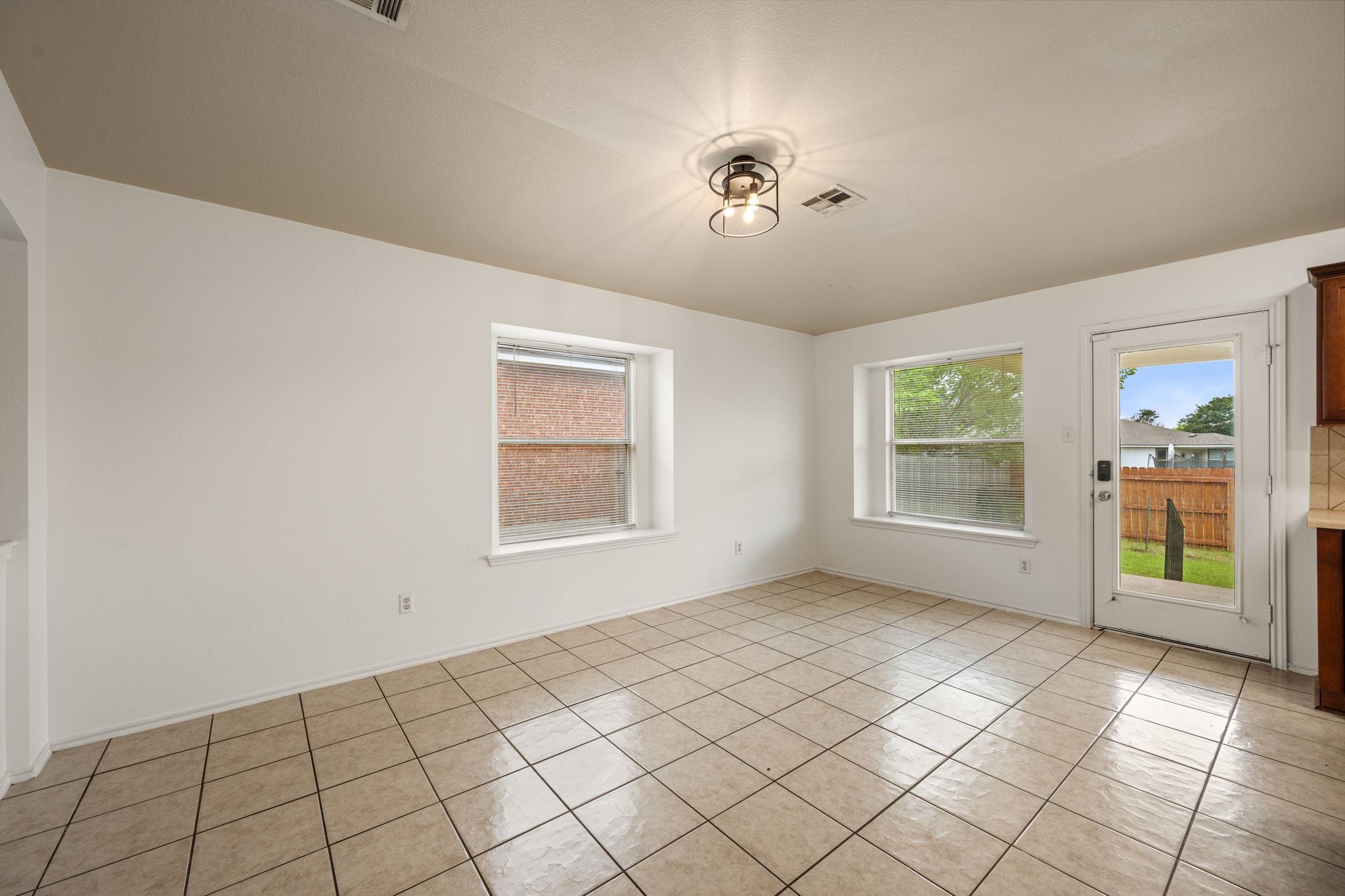 3232 Clinton Pl, Round Rock, TX 78665